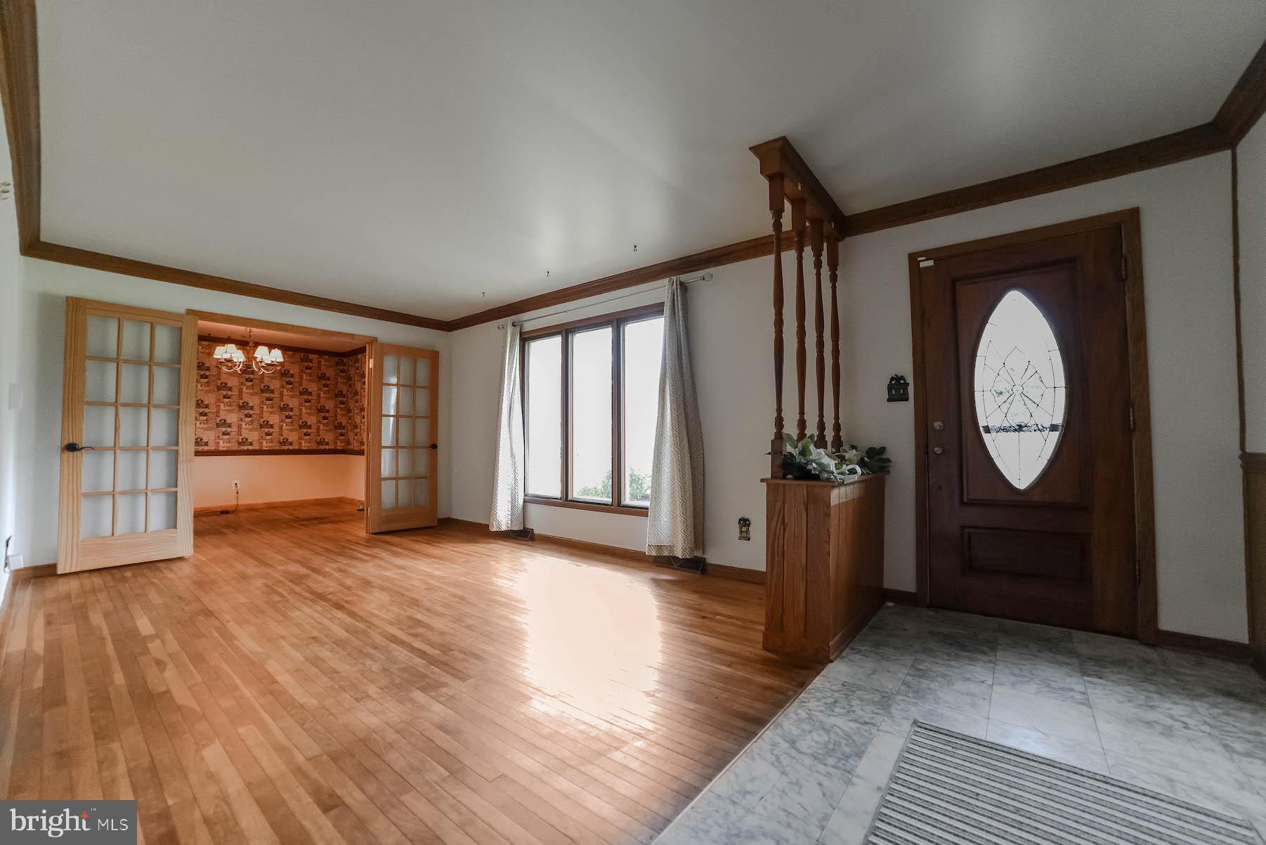 BAREFOOT ACRES - Residential