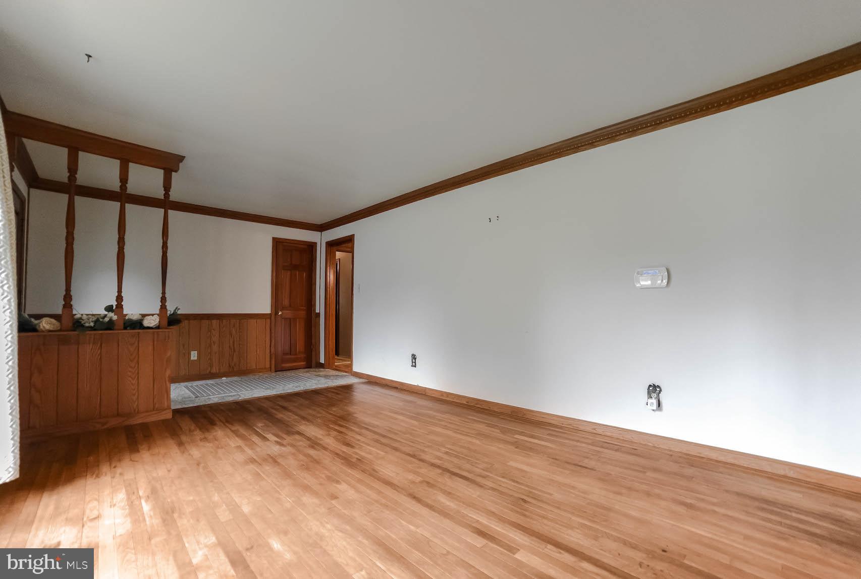 BAREFOOT ACRES - Residential