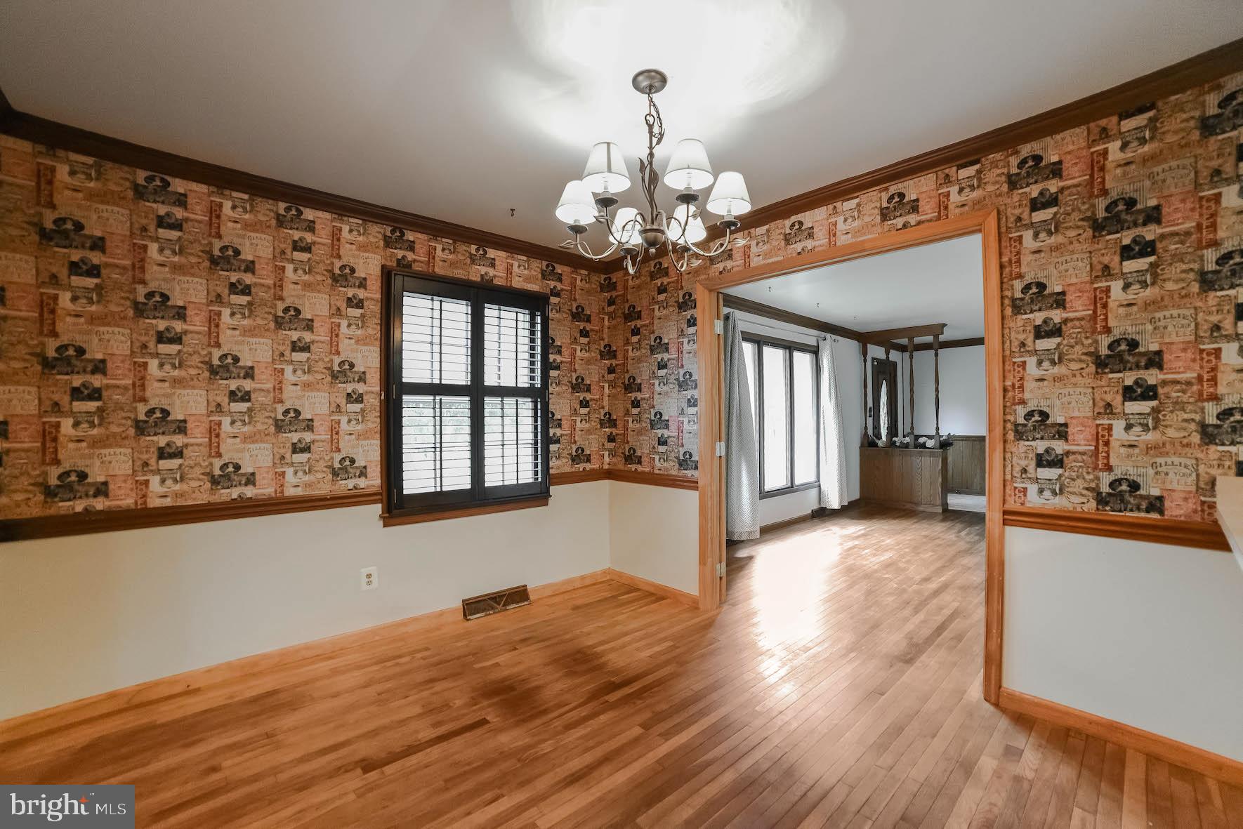 BAREFOOT ACRES - Residential