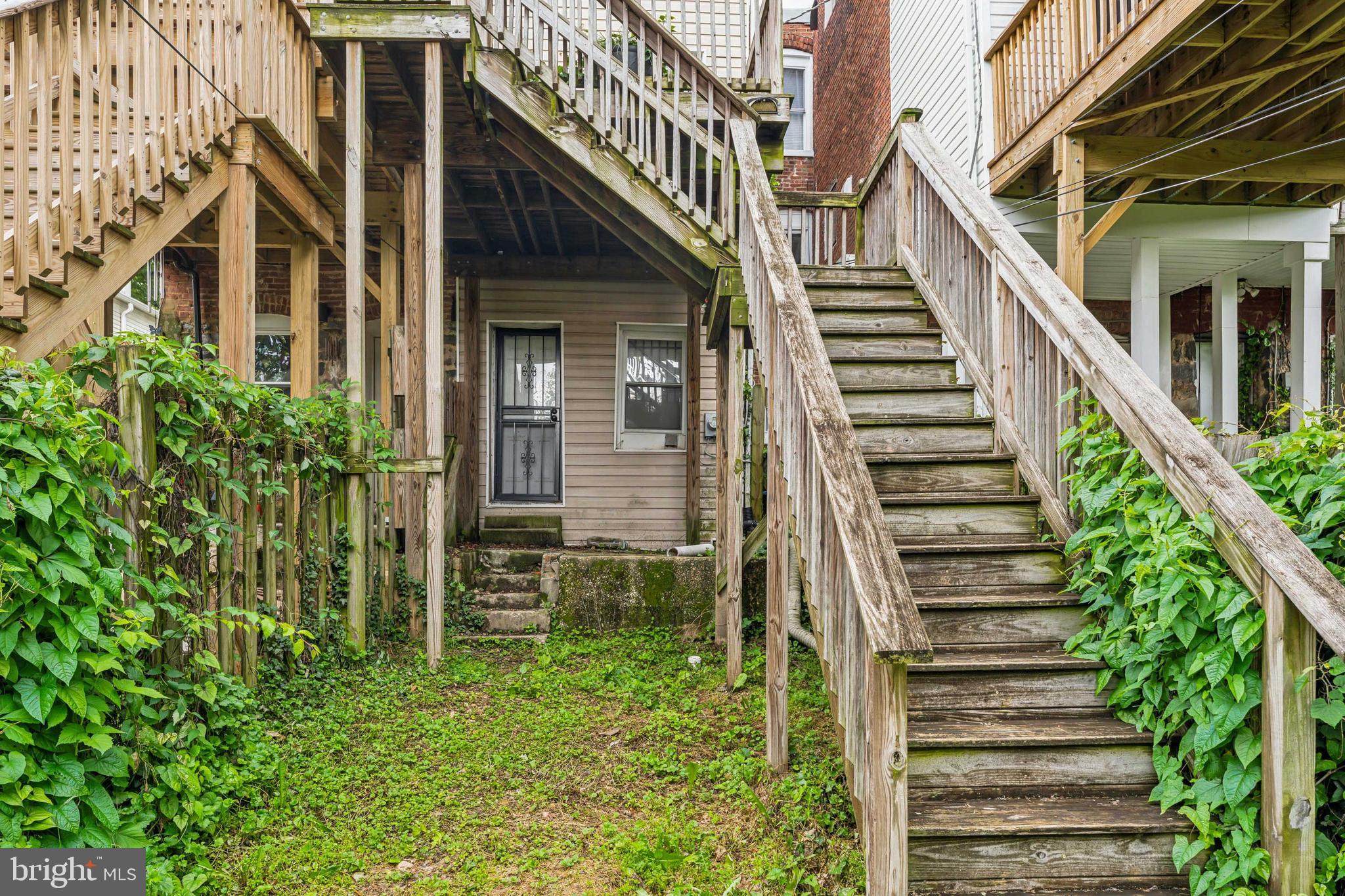 HAMPDEN HISTORIC DISTRICT - Residential