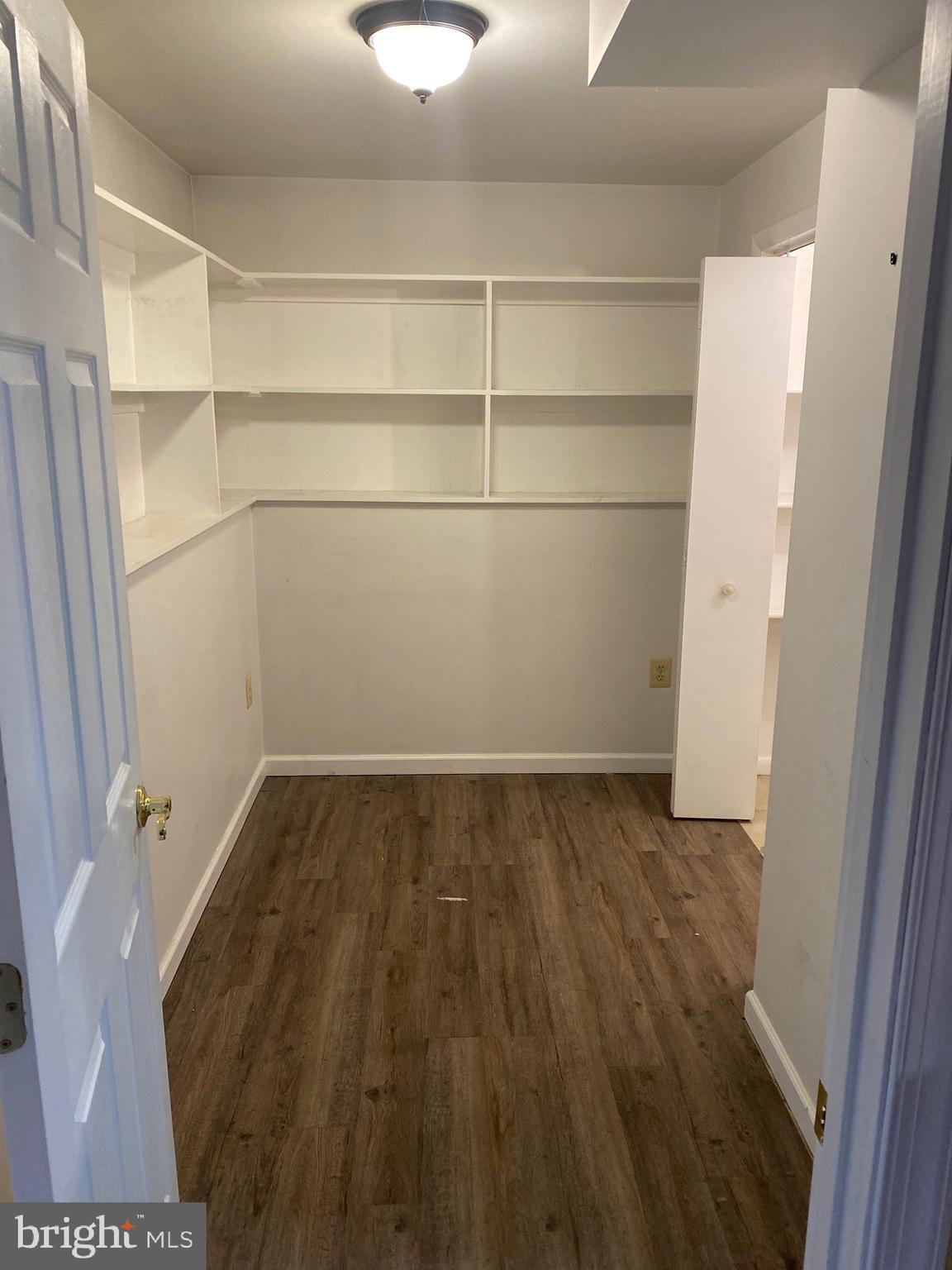 FARMBROOK - Residential Lease