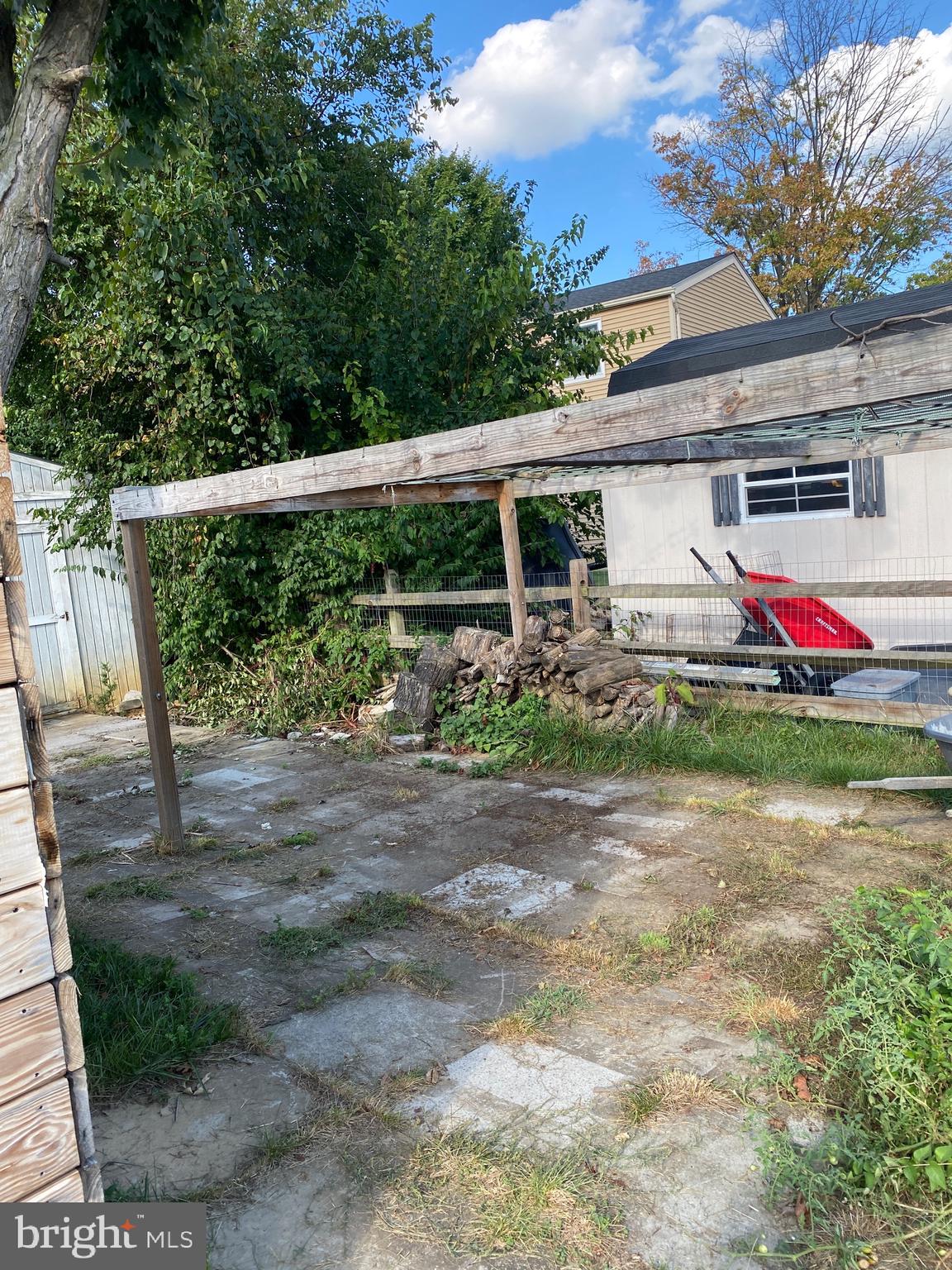 FARMBROOK - Residential Lease