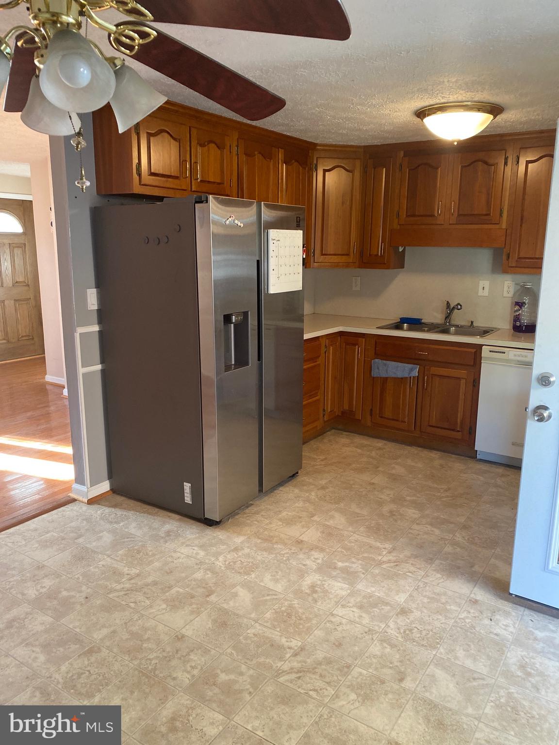 FARMBROOK - Residential Lease