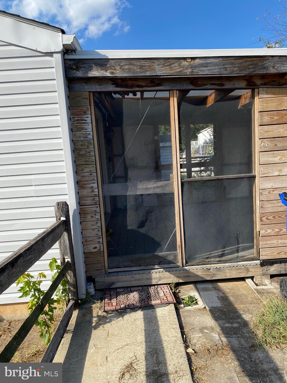 FARMBROOK - Residential Lease