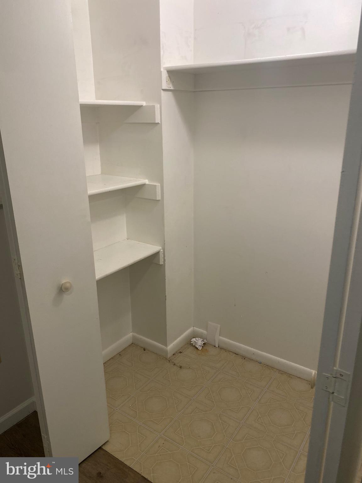 FARMBROOK - Residential Lease