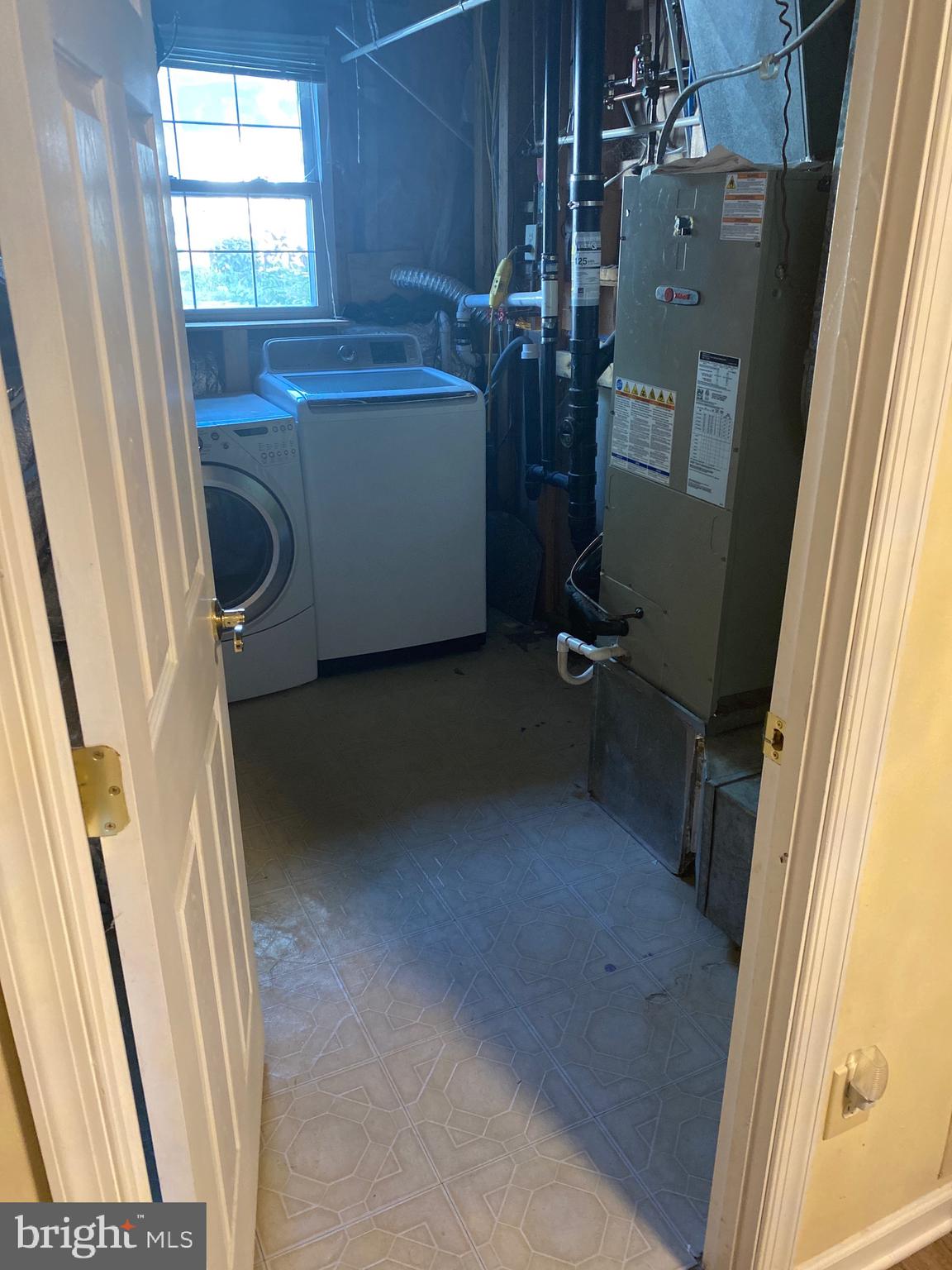 FARMBROOK - Residential Lease