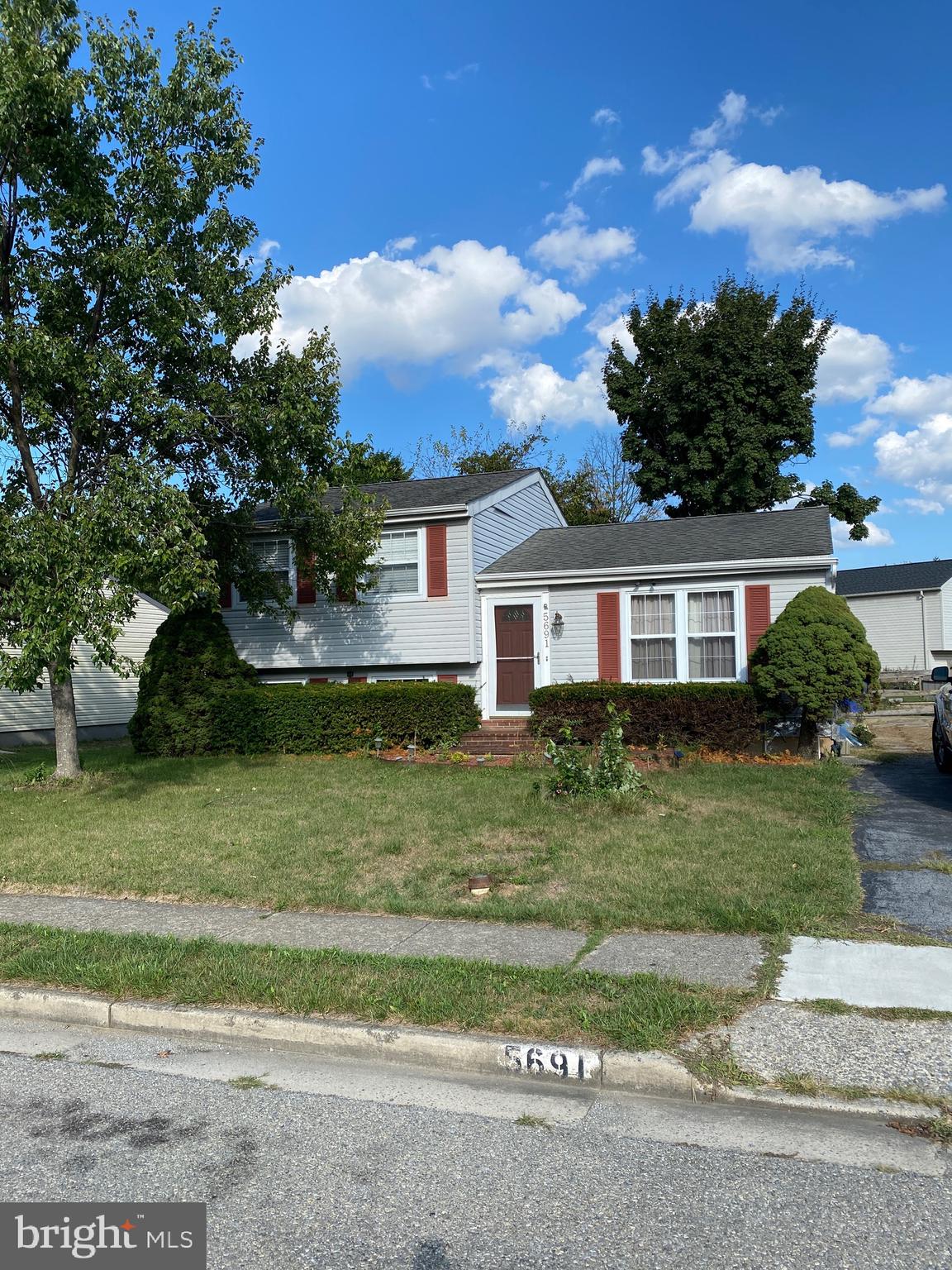 FARMBROOK - Residential Lease