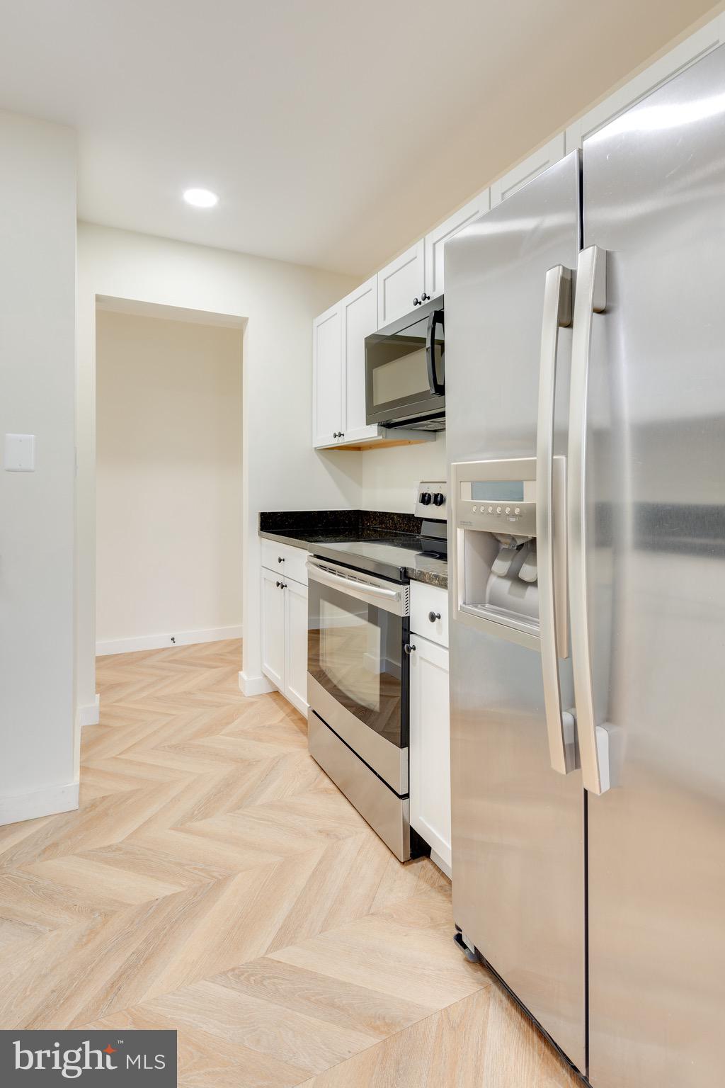 WILLOW WOOD - Residential Lease