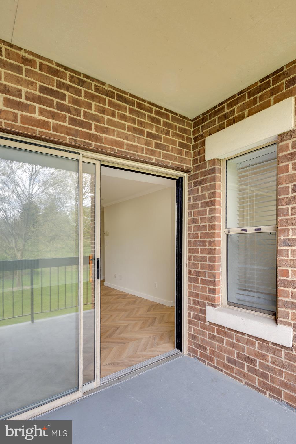 WILLOW WOOD - Residential Lease