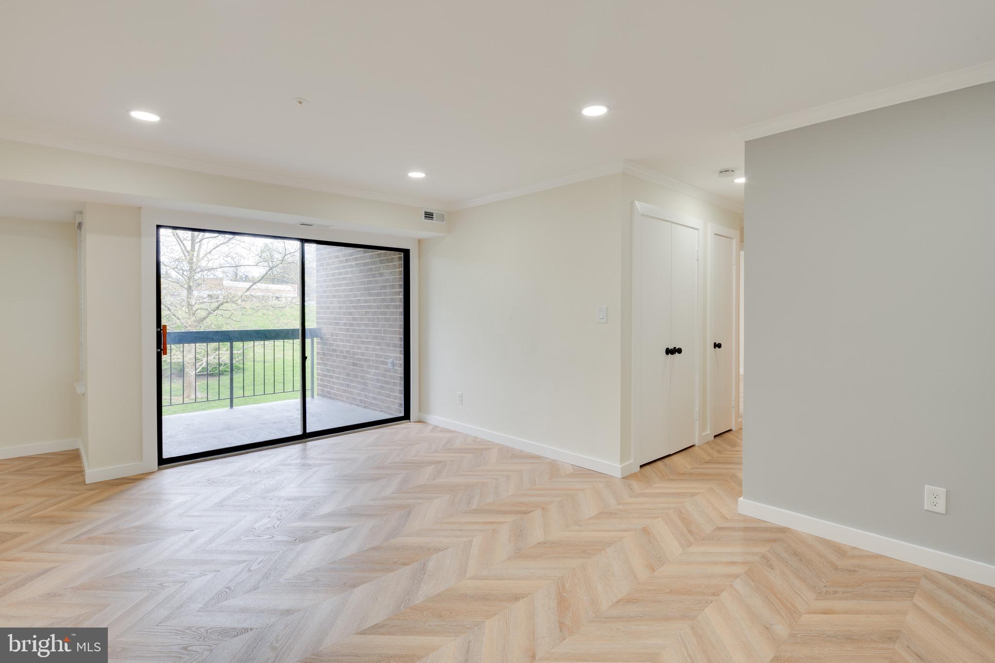 WILLOW WOOD - Residential Lease