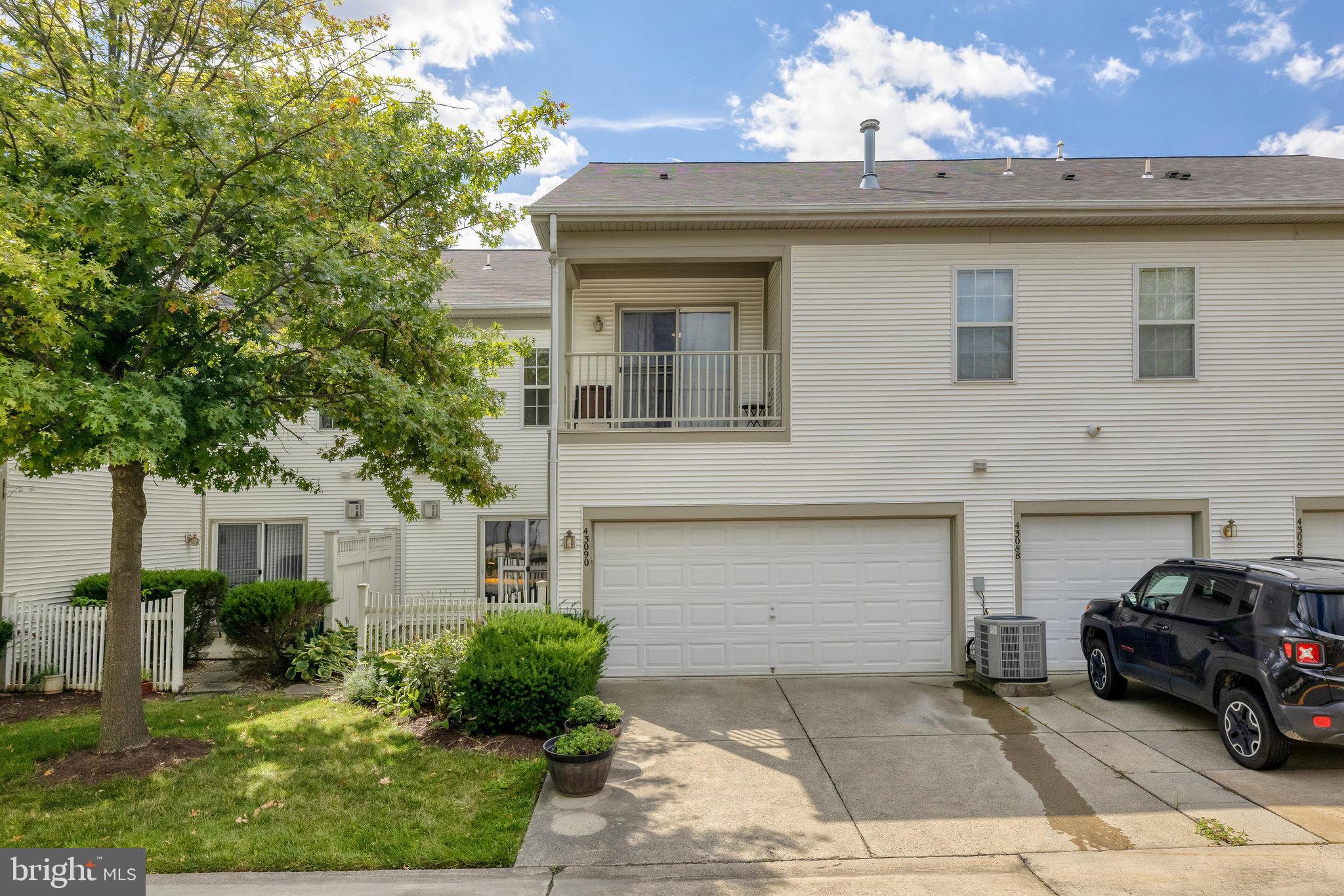 BELMONT GREENE CONDO - Residential