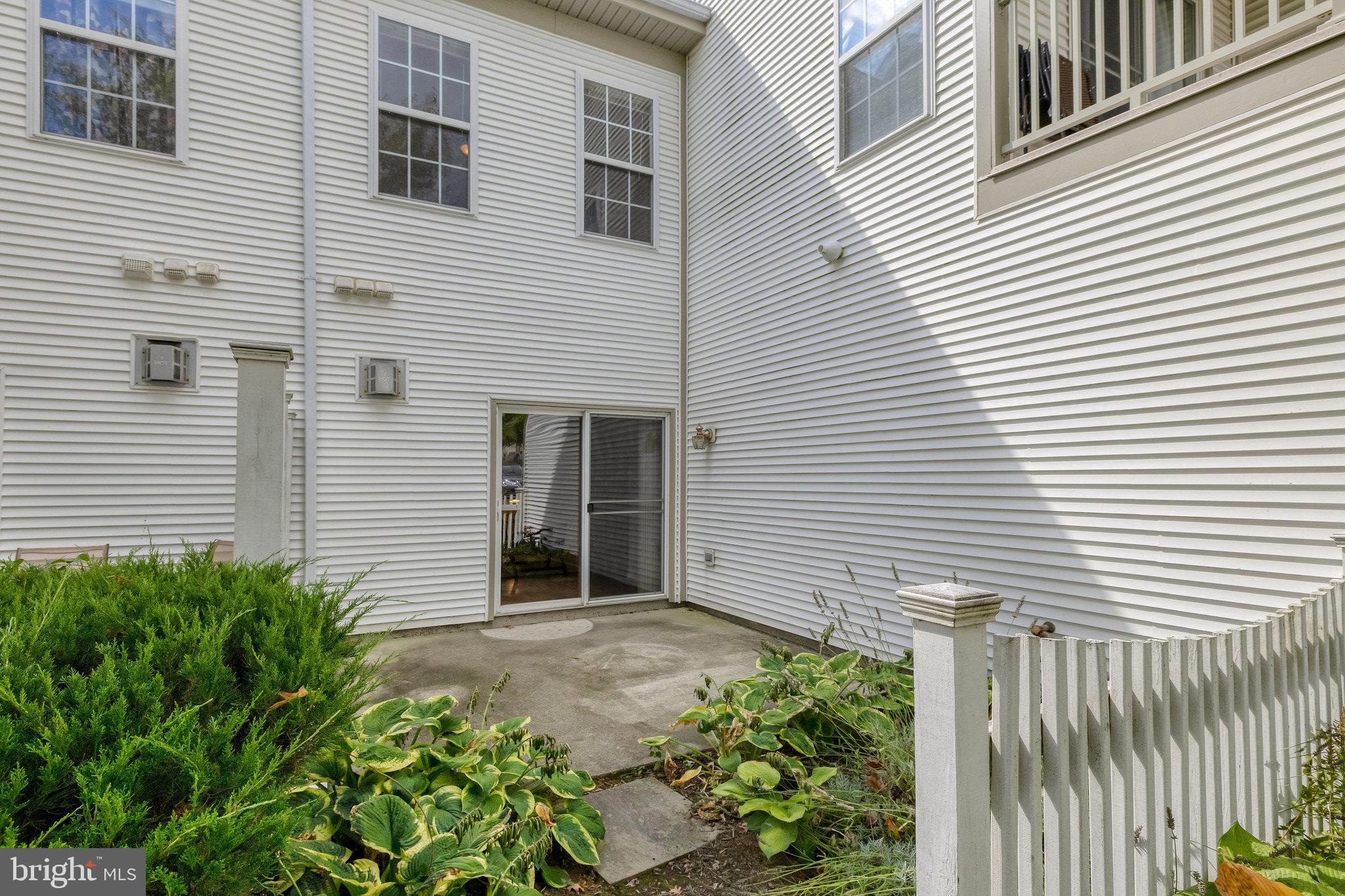 BELMONT GREENE CONDO - Residential