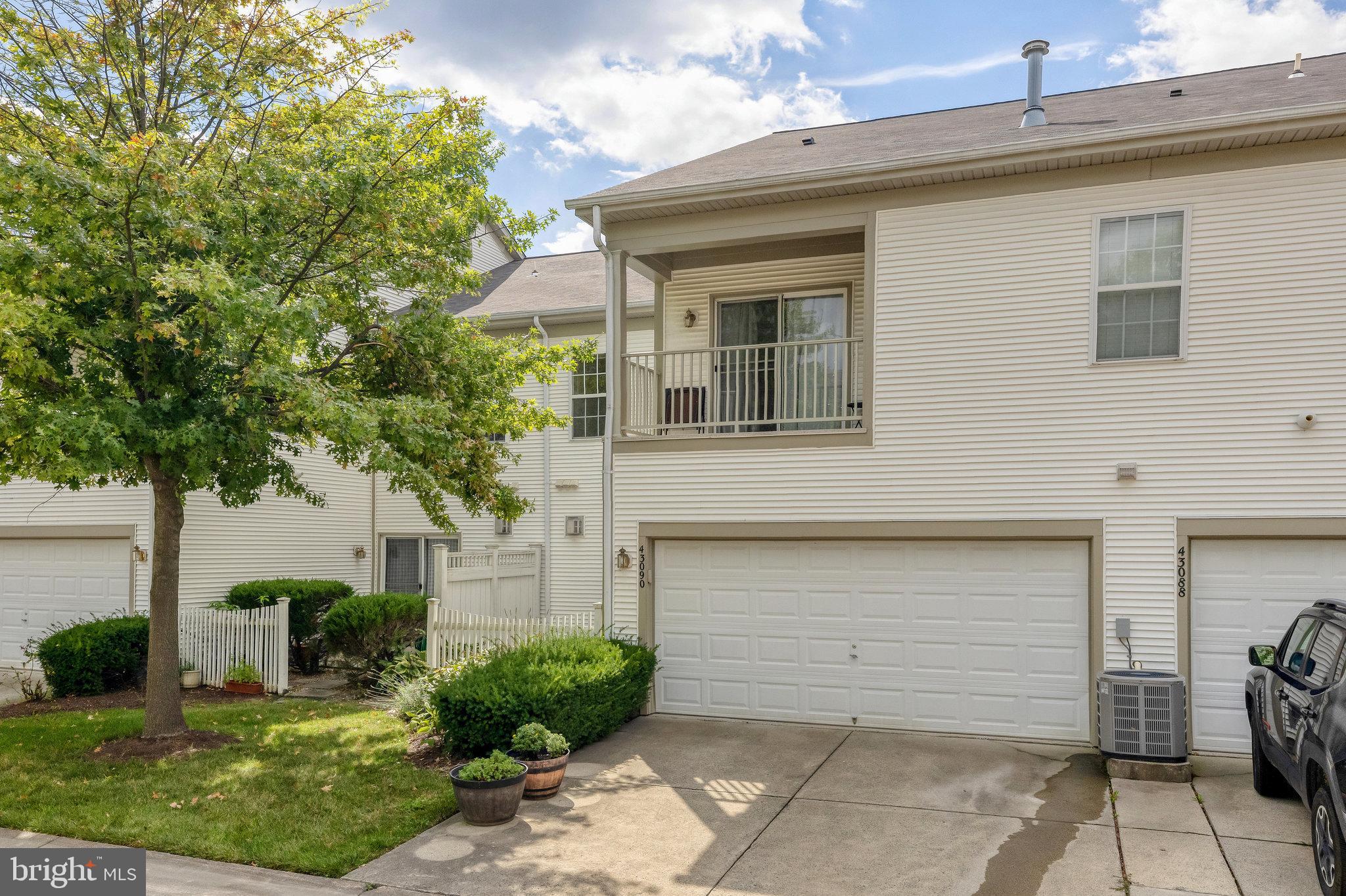 BELMONT GREENE CONDO - Residential