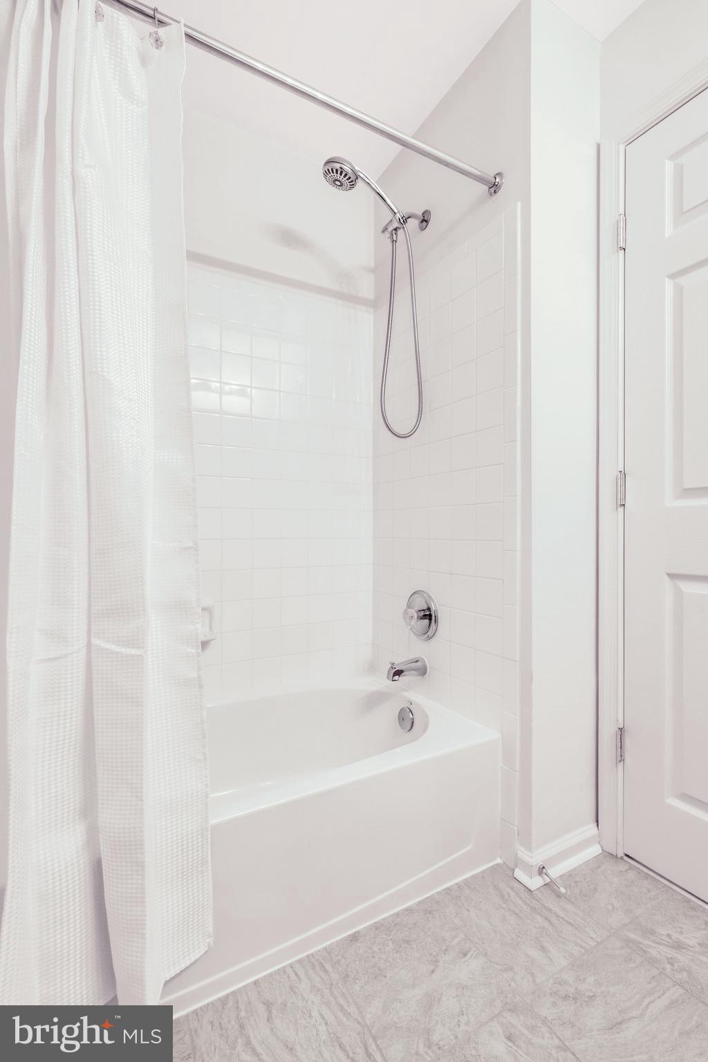 BELMONT GREENE CONDO - Residential