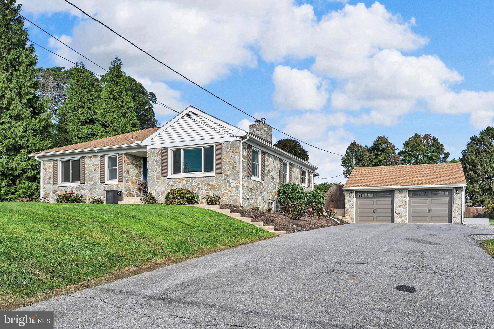 211 E PENN GRANT ROAD