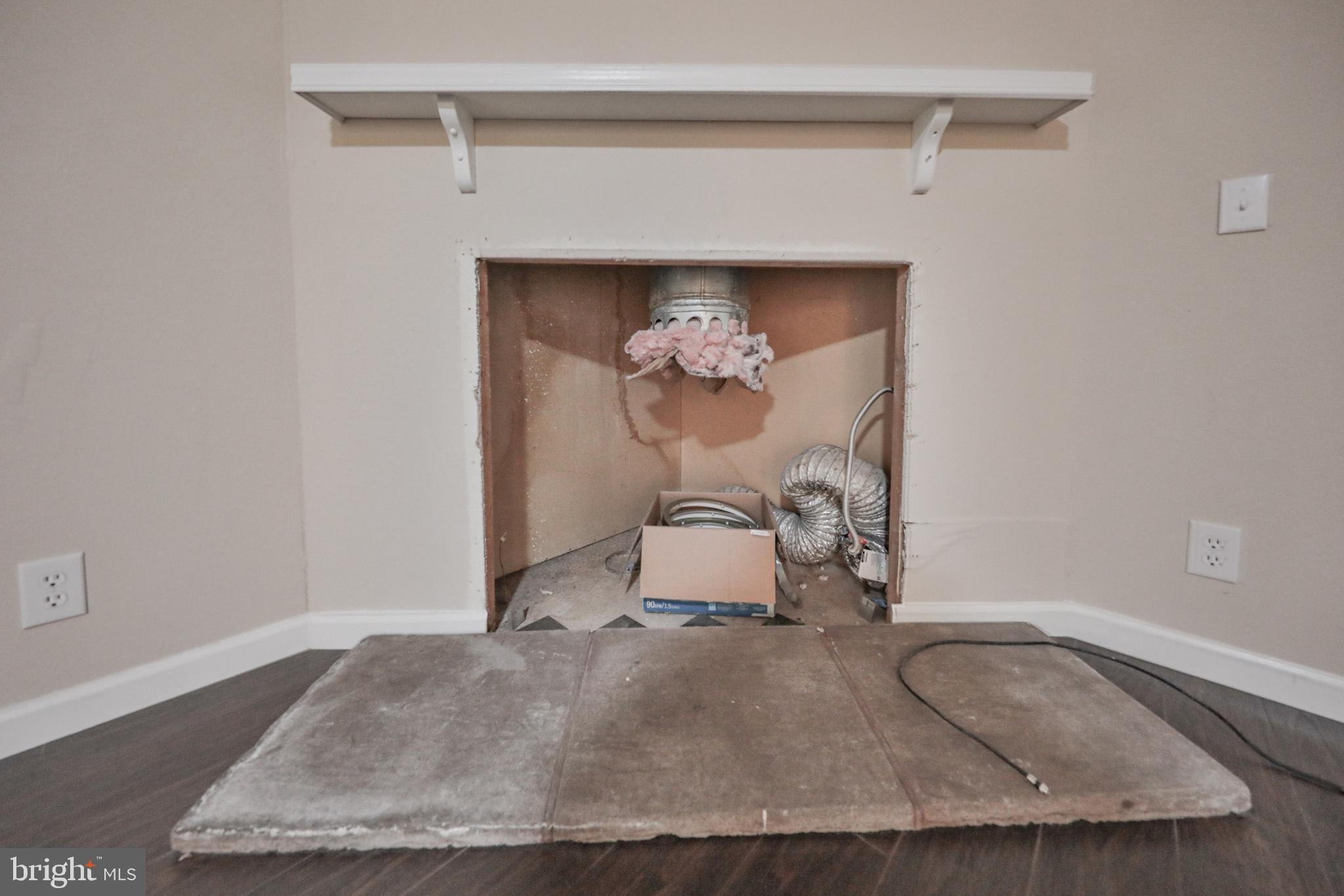 1243 BLUE MOUNTAIN CIRCLE