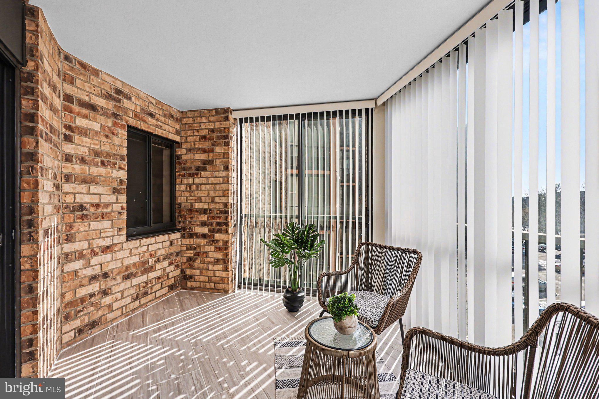 MONTEBELLO - Residential