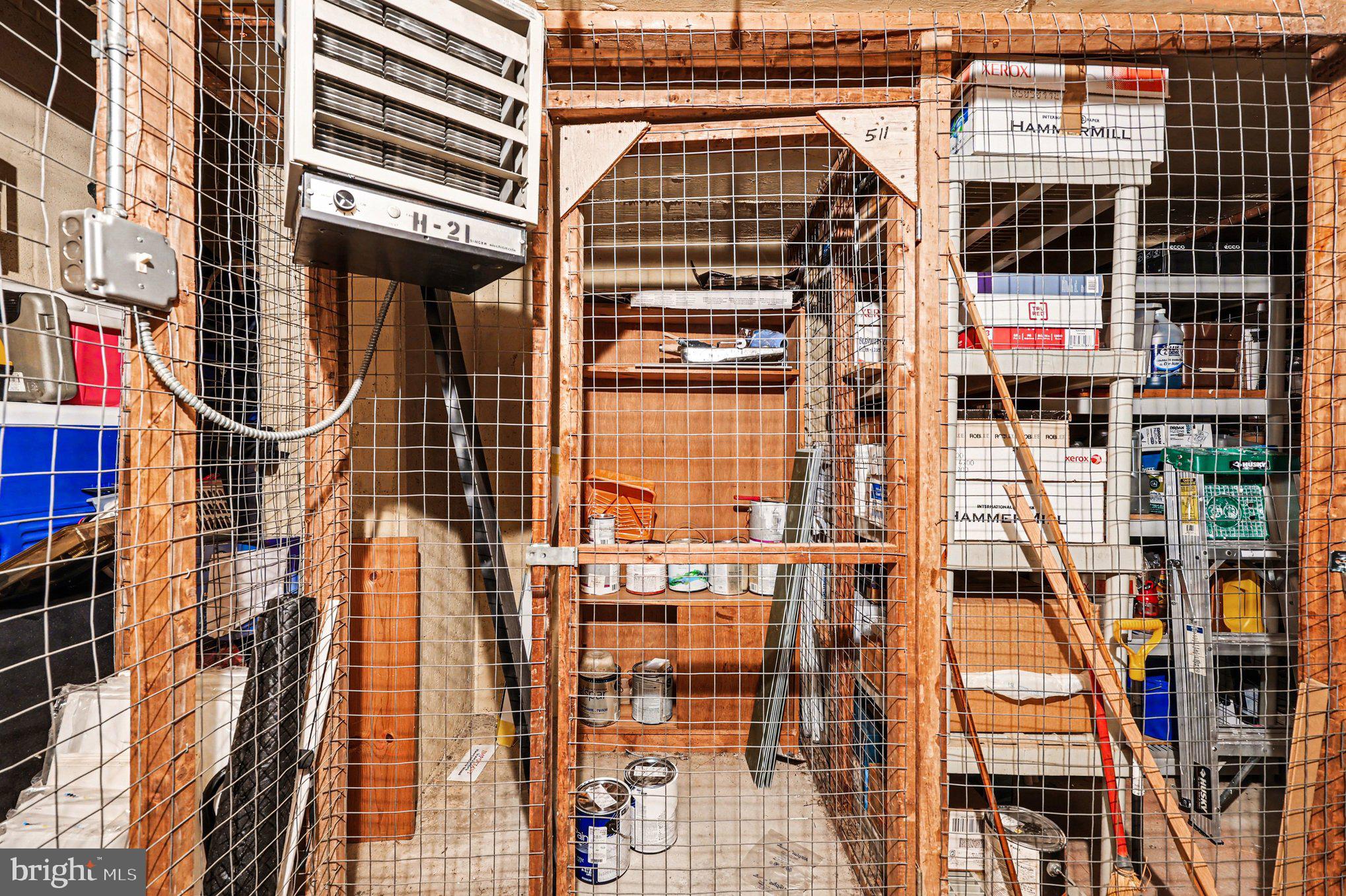 MONTEBELLO - Residential