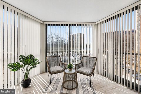 5903 MOUNT EAGLE DRIVE 511 ALEXANDRIA VA 22303