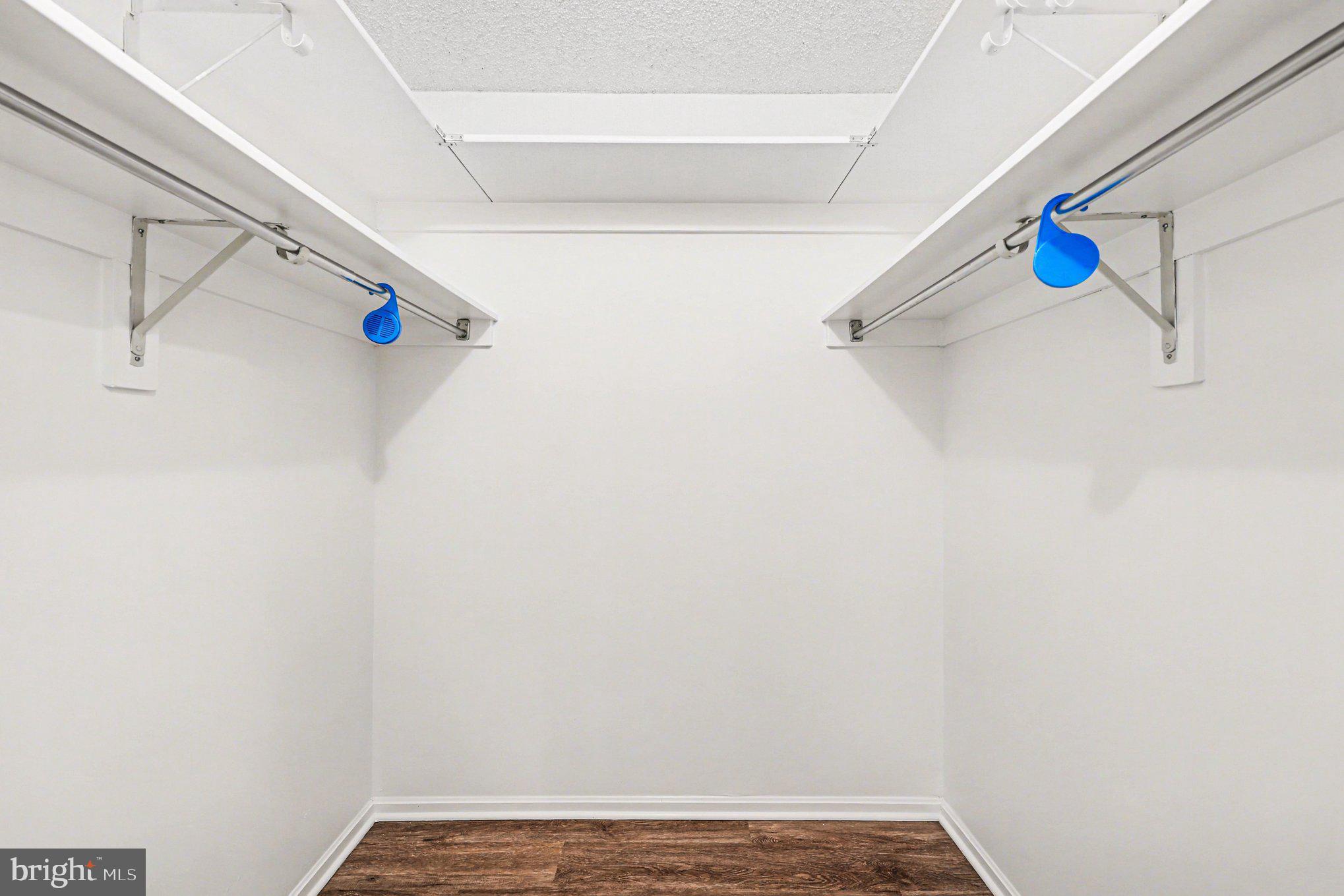 MONTEBELLO - Residential