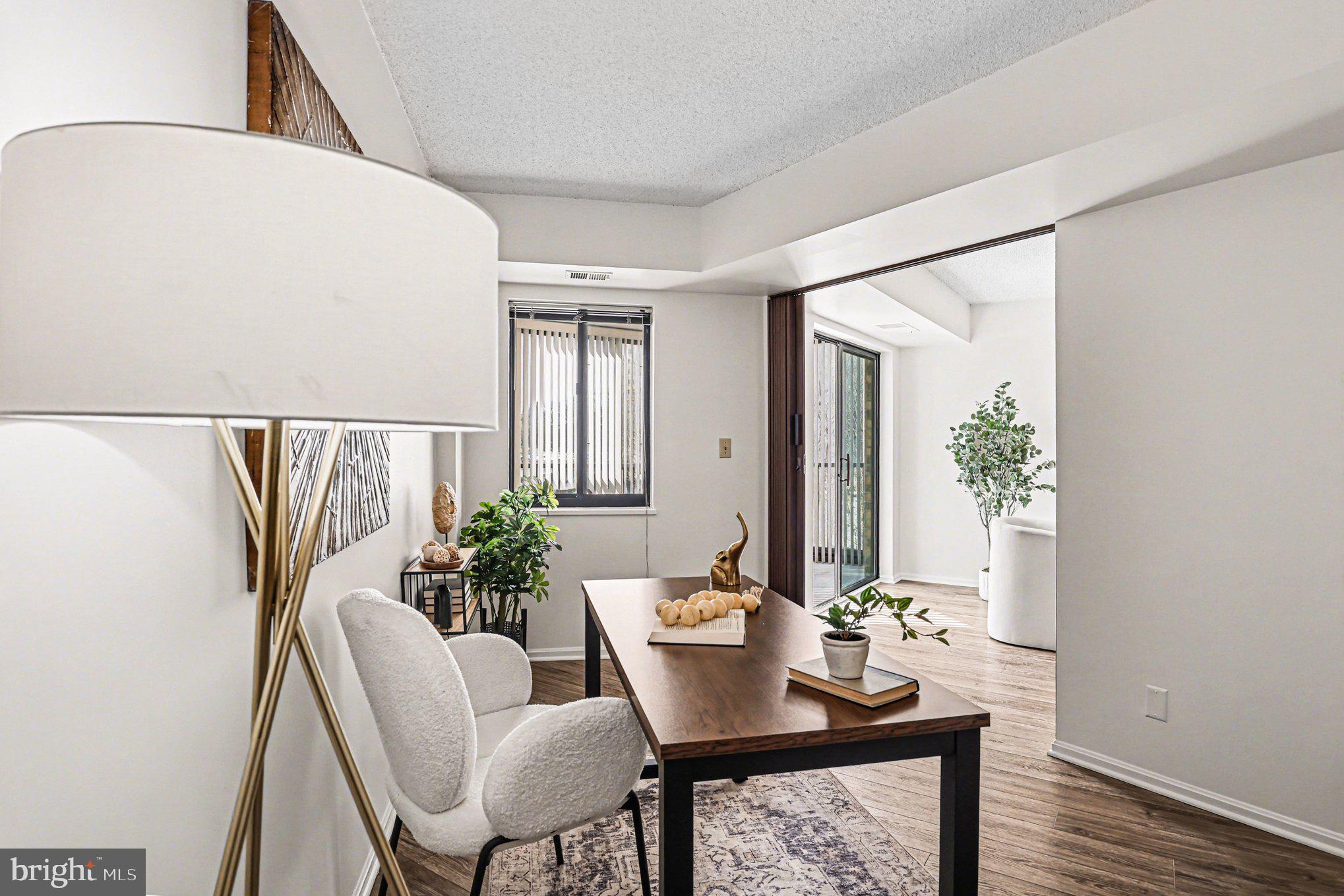 MONTEBELLO - Residential