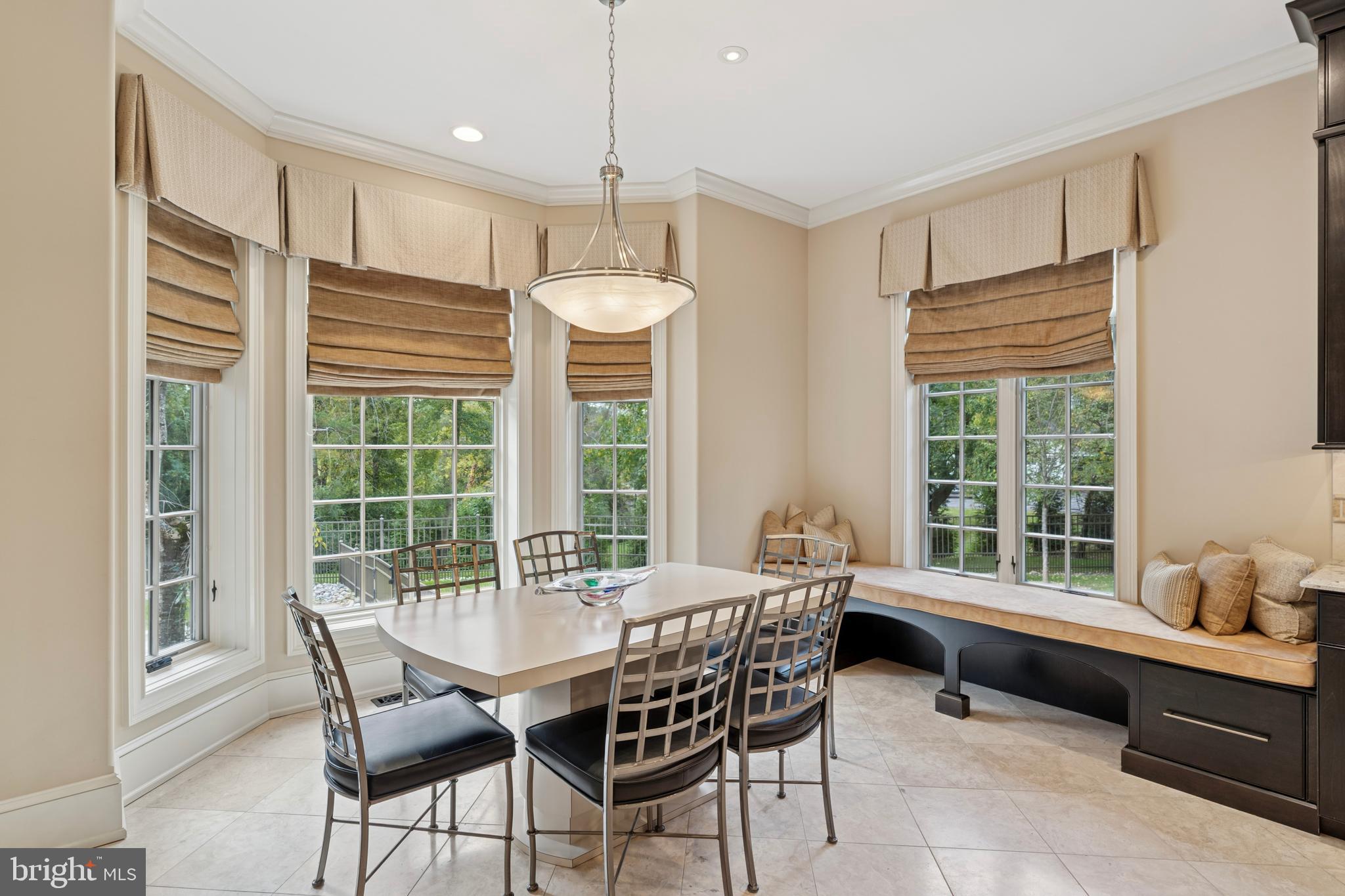 GLADWYNE - Residential