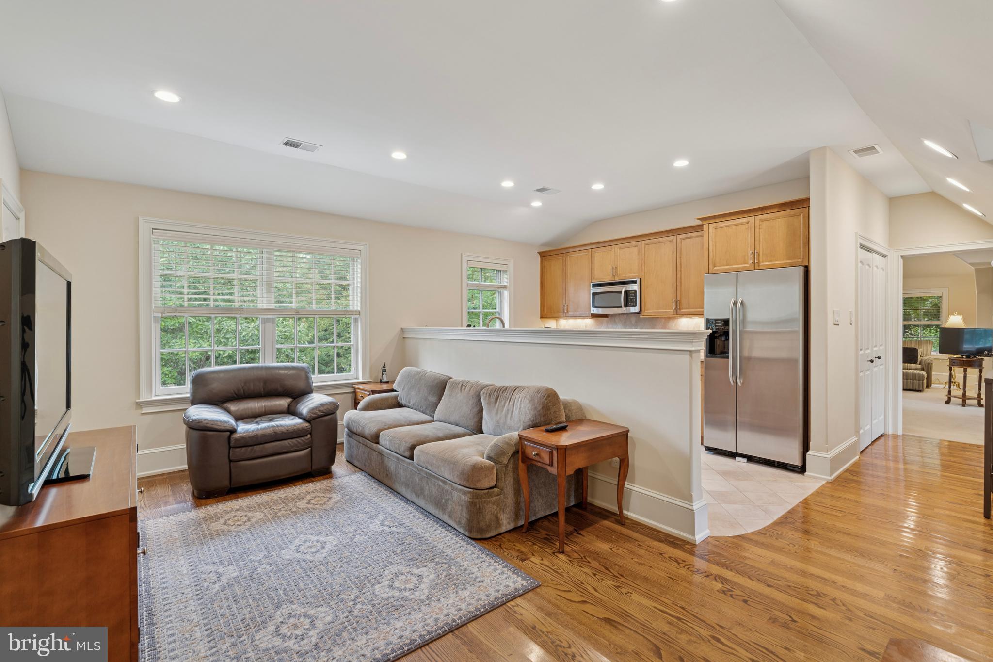 GLADWYNE - Residential