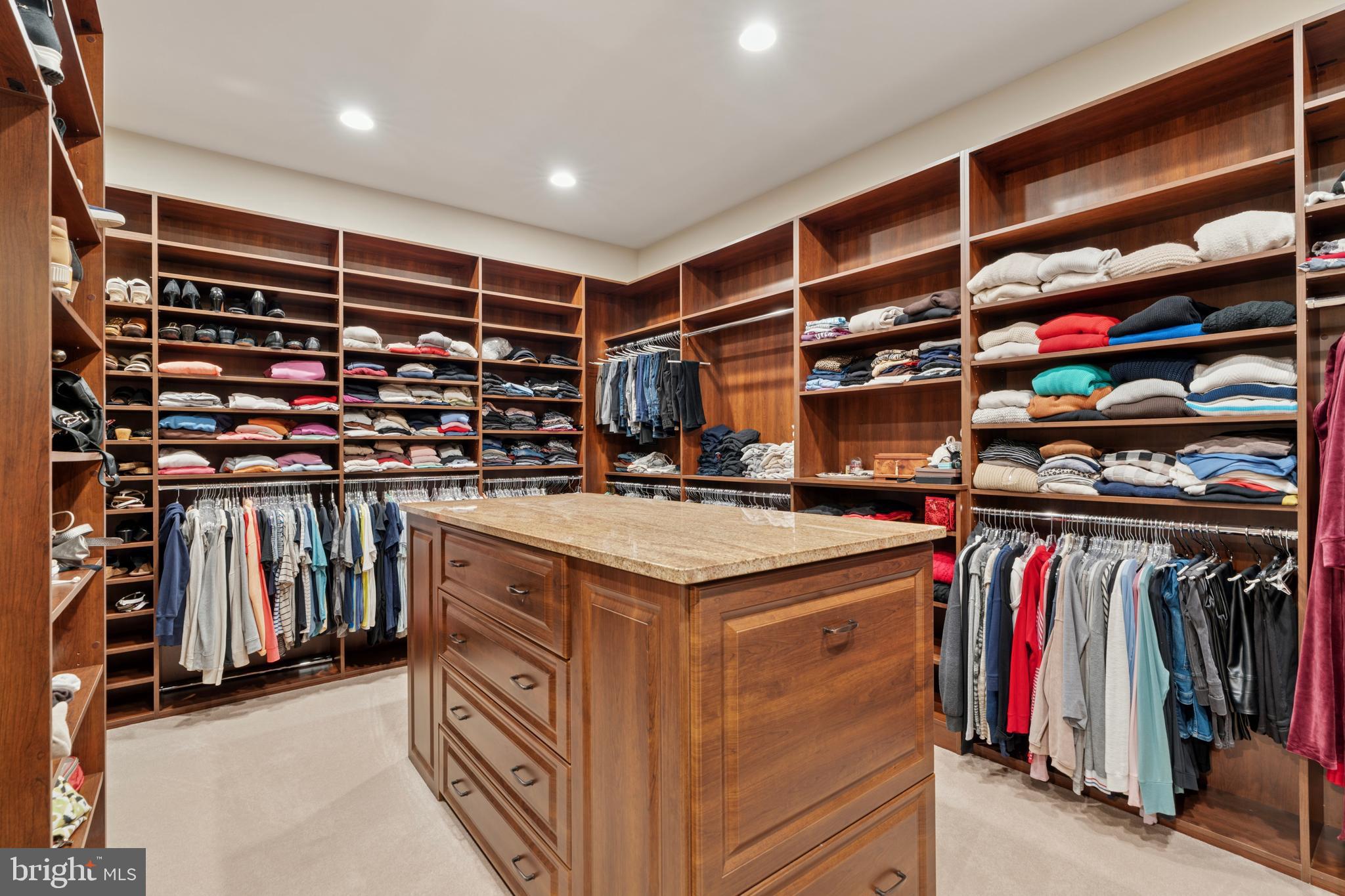 GLADWYNE - Residential