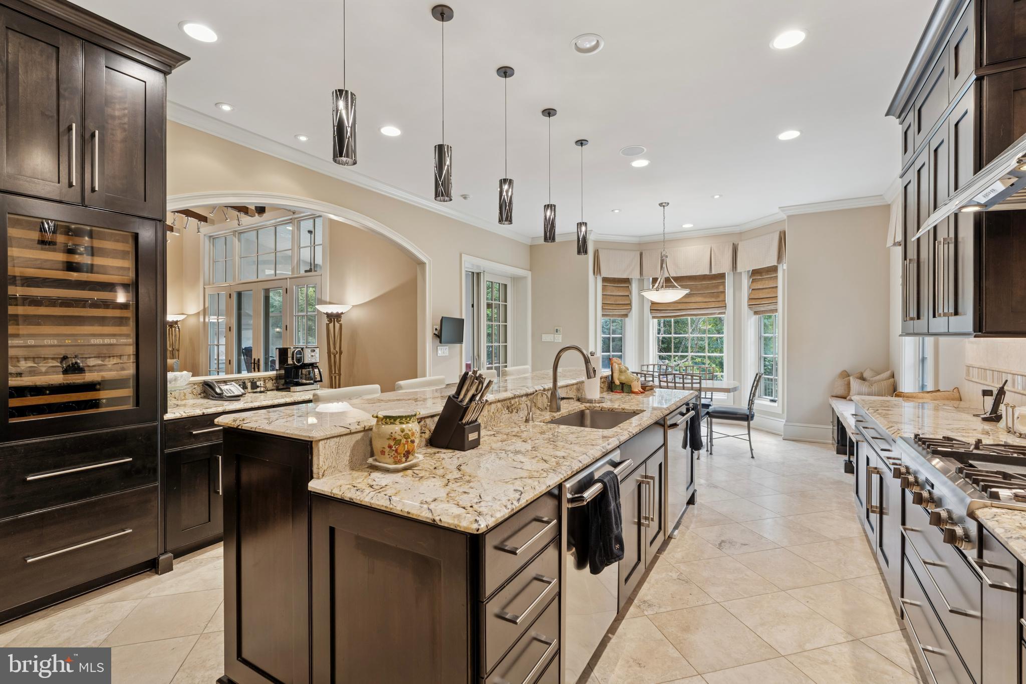 GLADWYNE - Residential