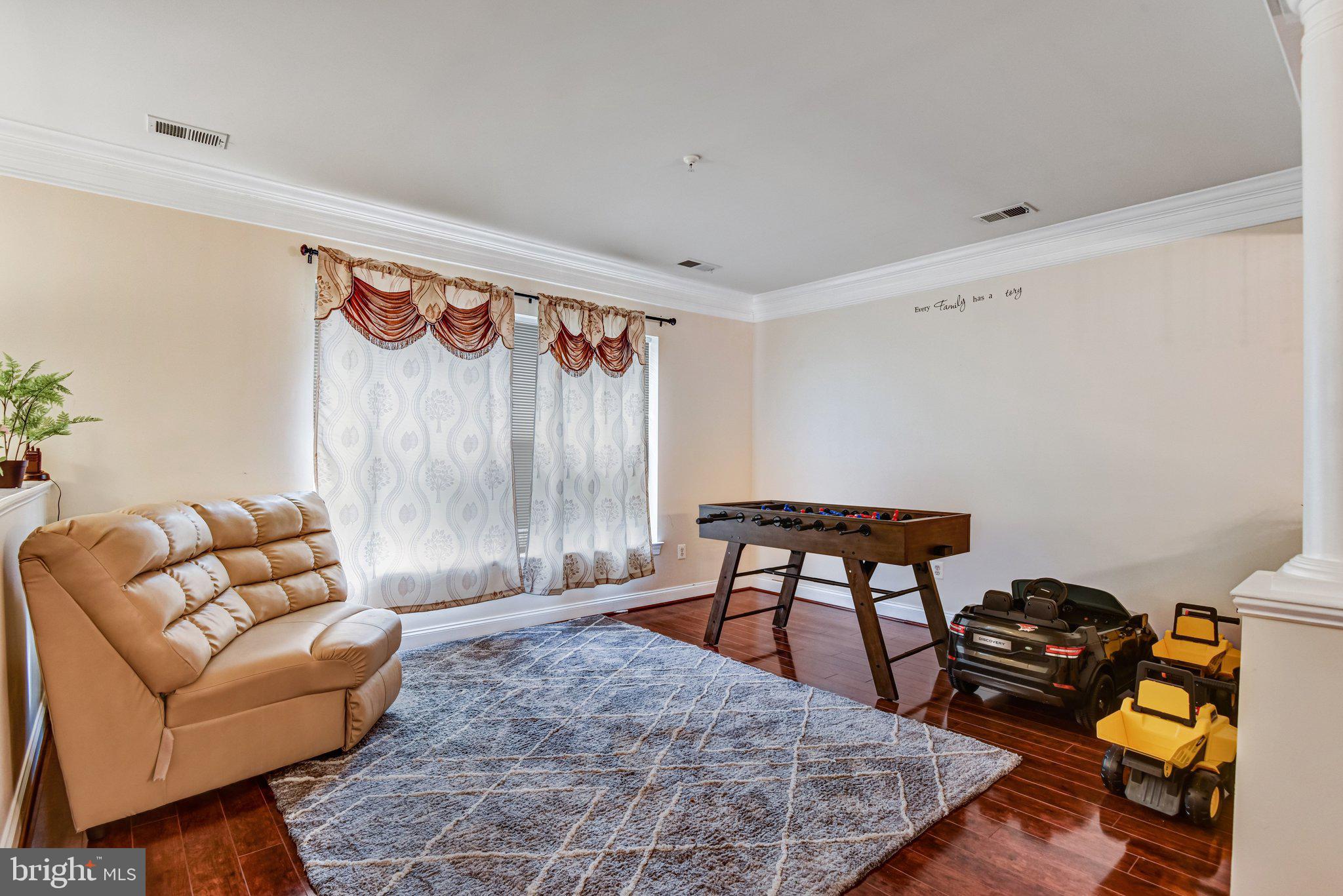 HIGHLANDS CIRCLE CONDOMINIUM - Residential