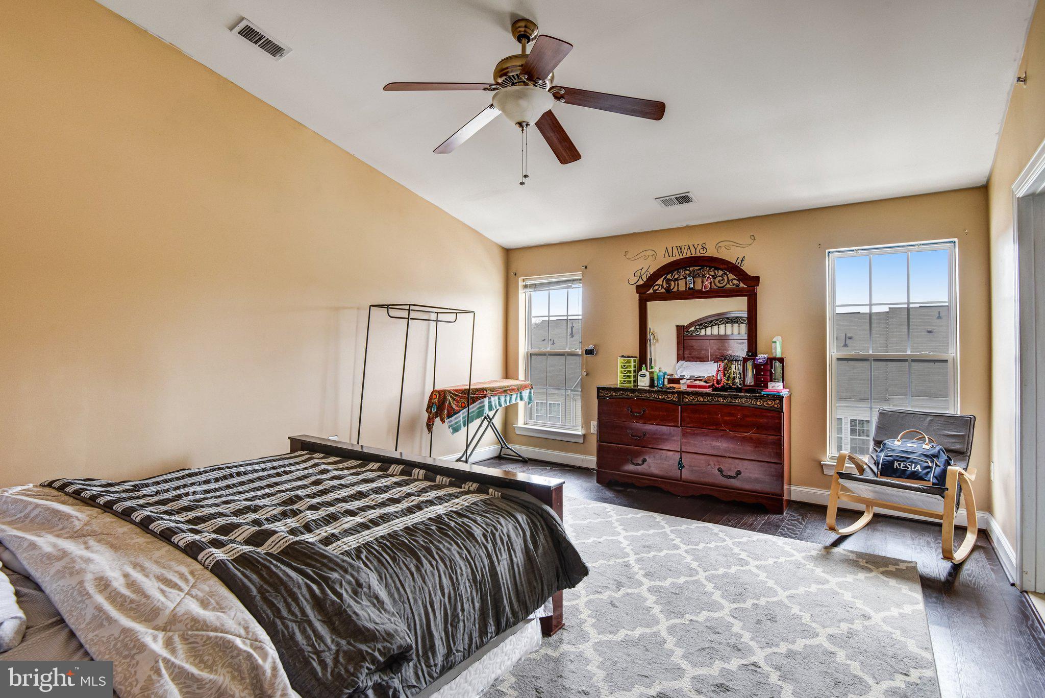 HIGHLANDS CIRCLE CONDOMINIUM - Residential