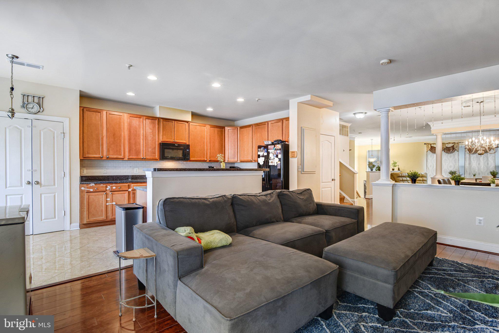 HIGHLANDS CIRCLE CONDOMINIUM - Residential