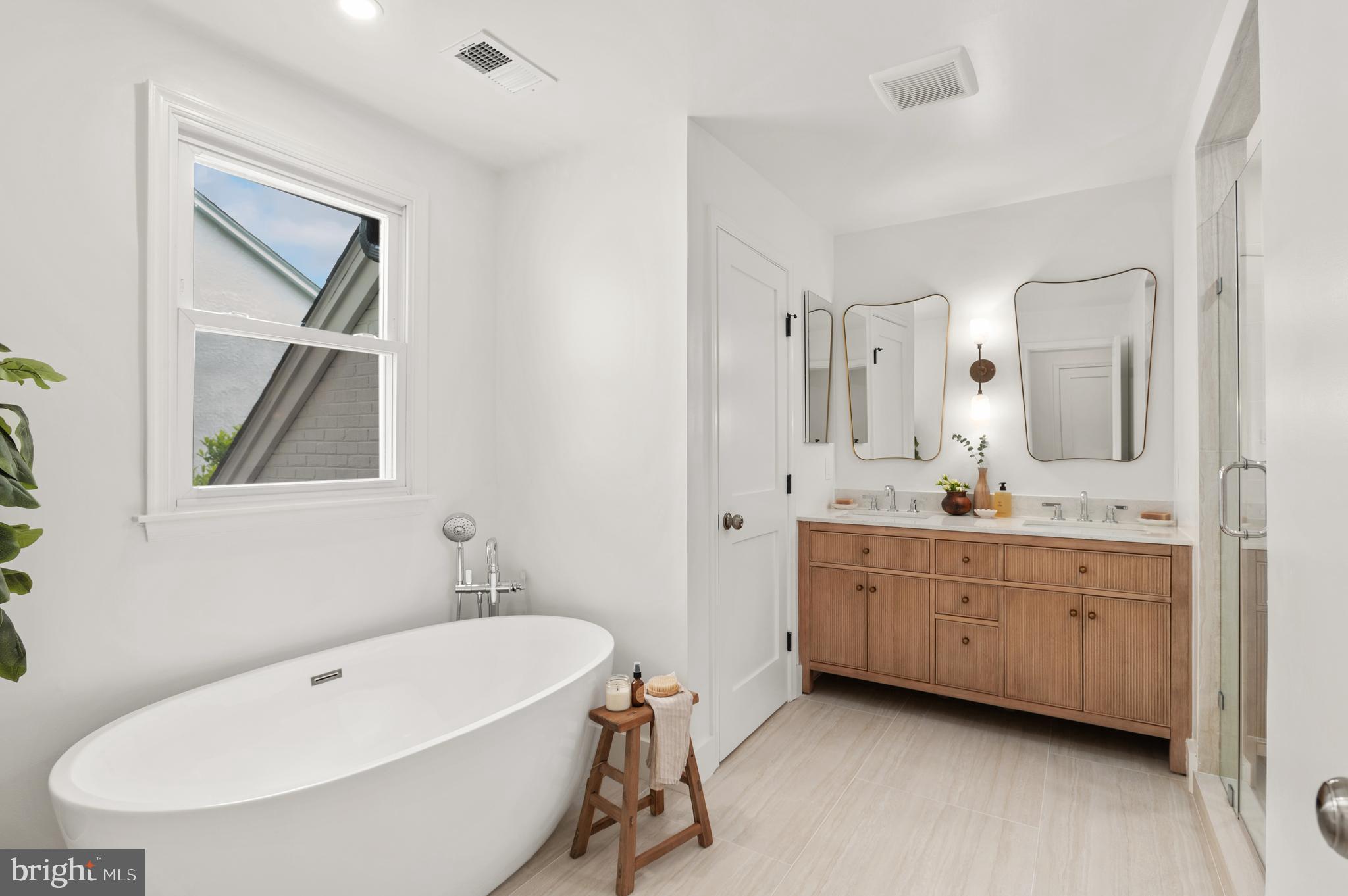 CHEVY CHASE GARDENS - Residential