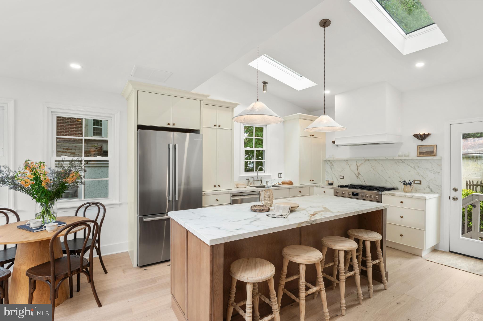 CHEVY CHASE GARDENS - Residential