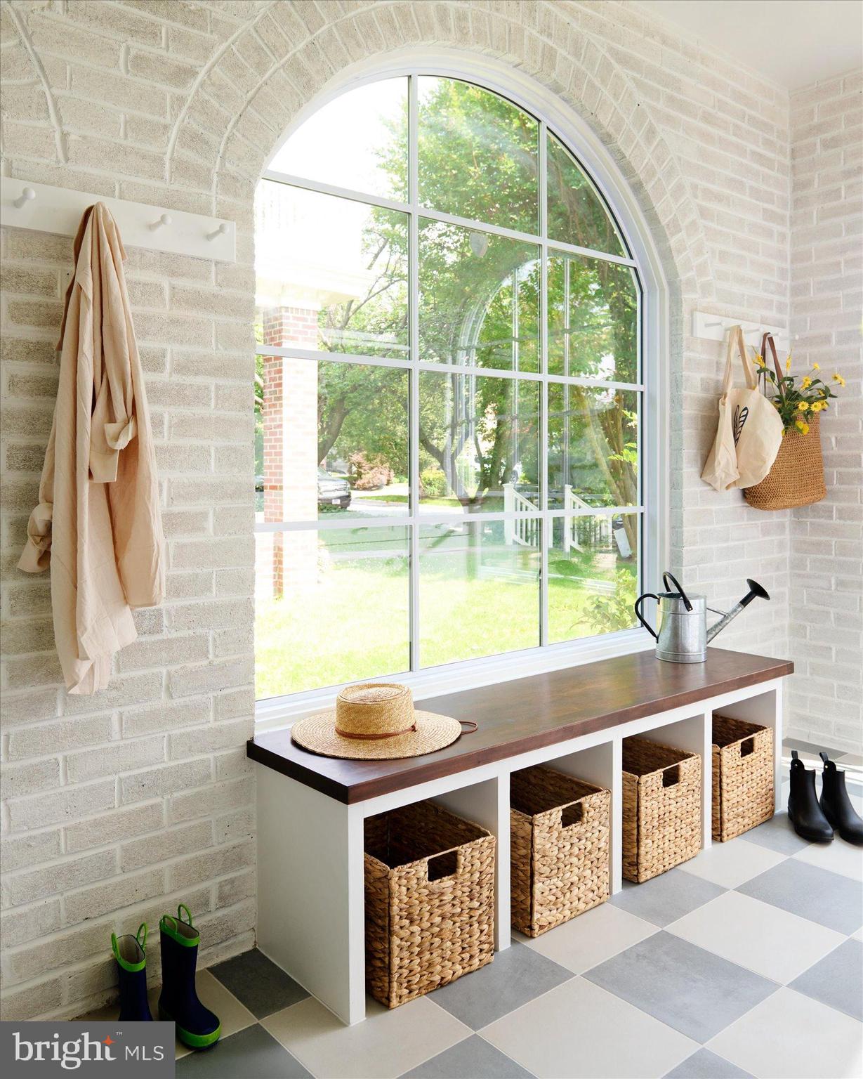 CHEVY CHASE GARDENS - Residential