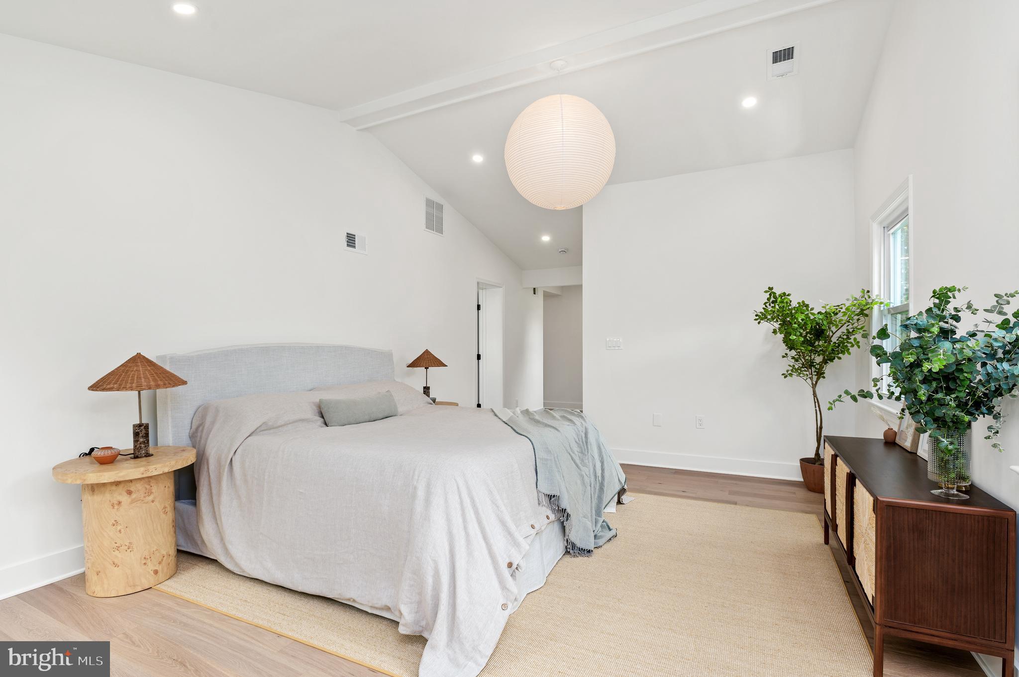 CHEVY CHASE GARDENS - Residential