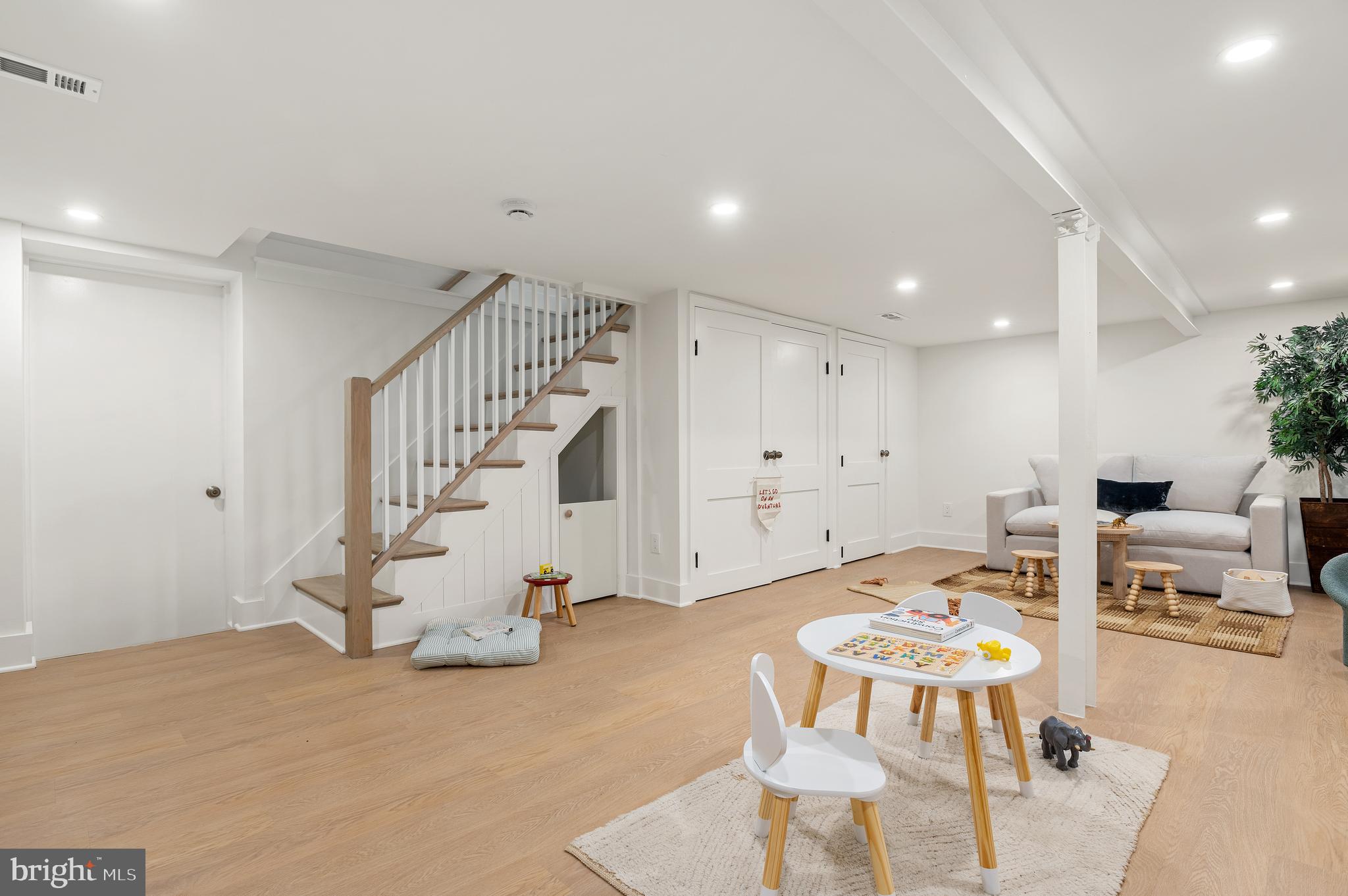 CHEVY CHASE GARDENS - Residential