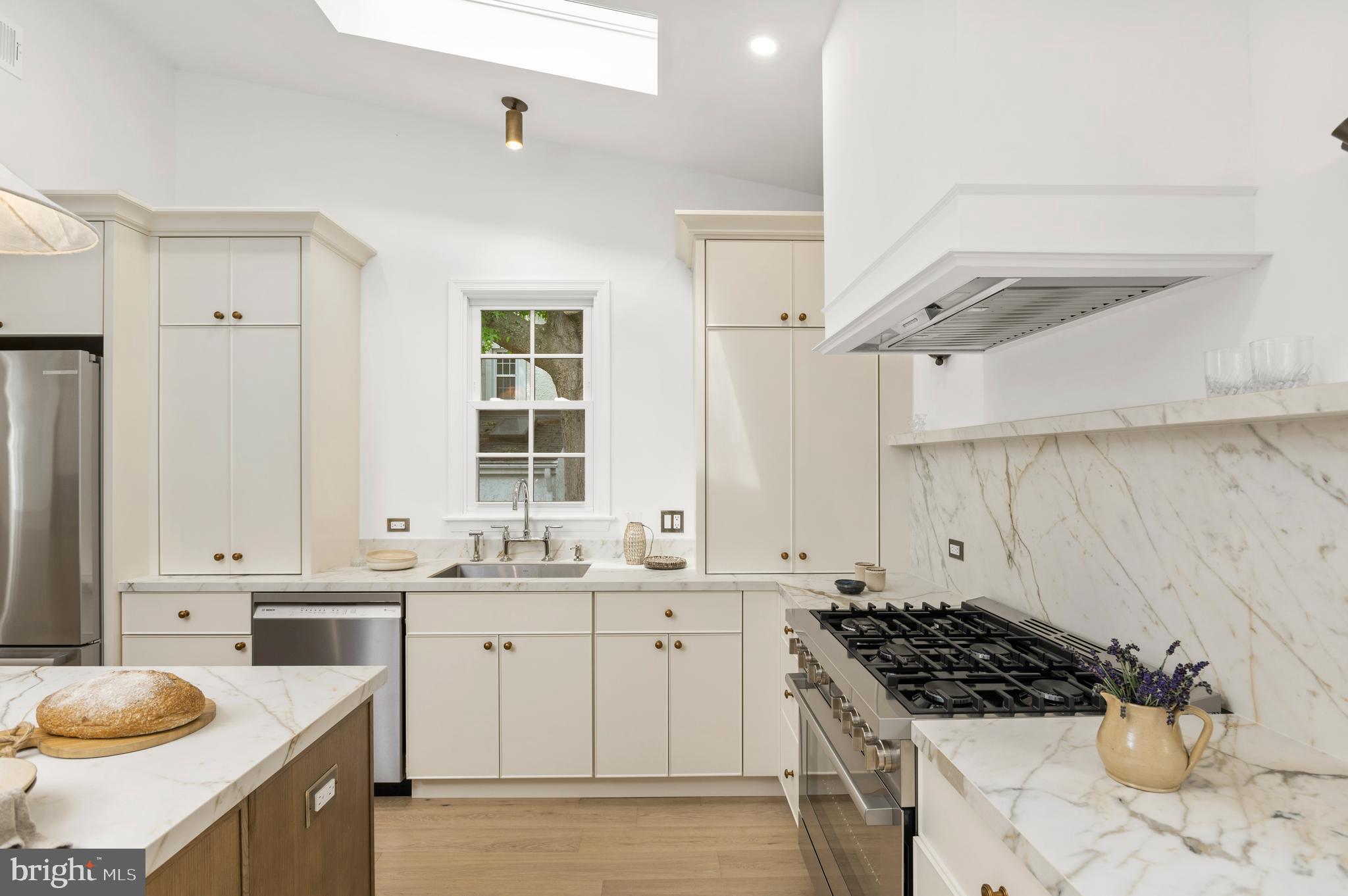 CHEVY CHASE GARDENS - Residential