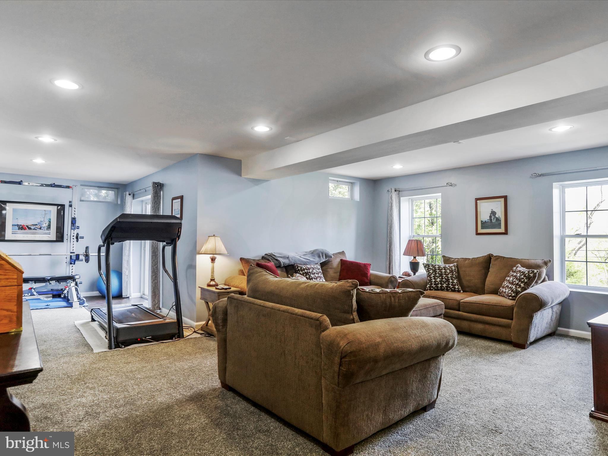 CRESTVIEW - Residential