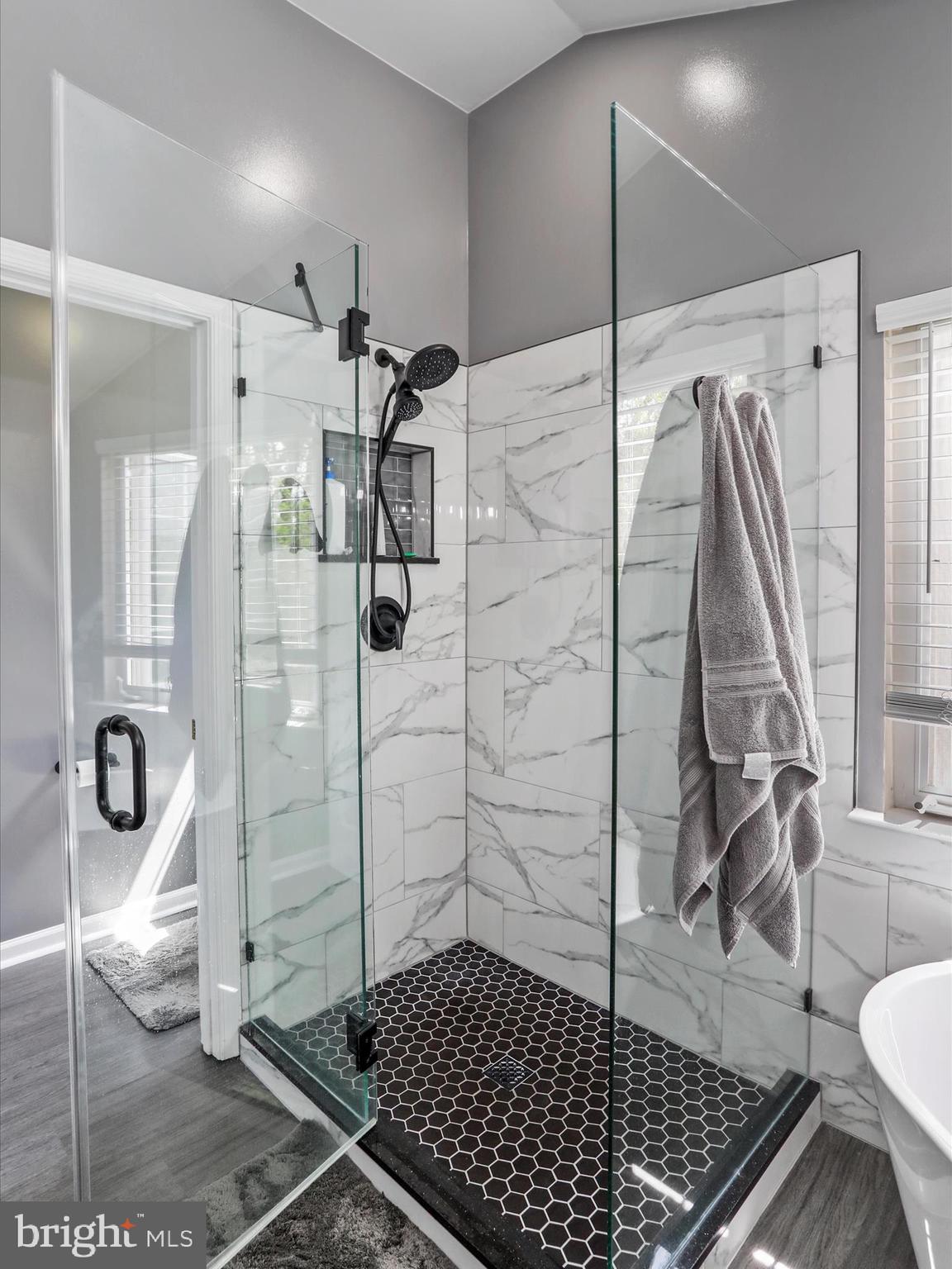 CRESTVIEW - Residential