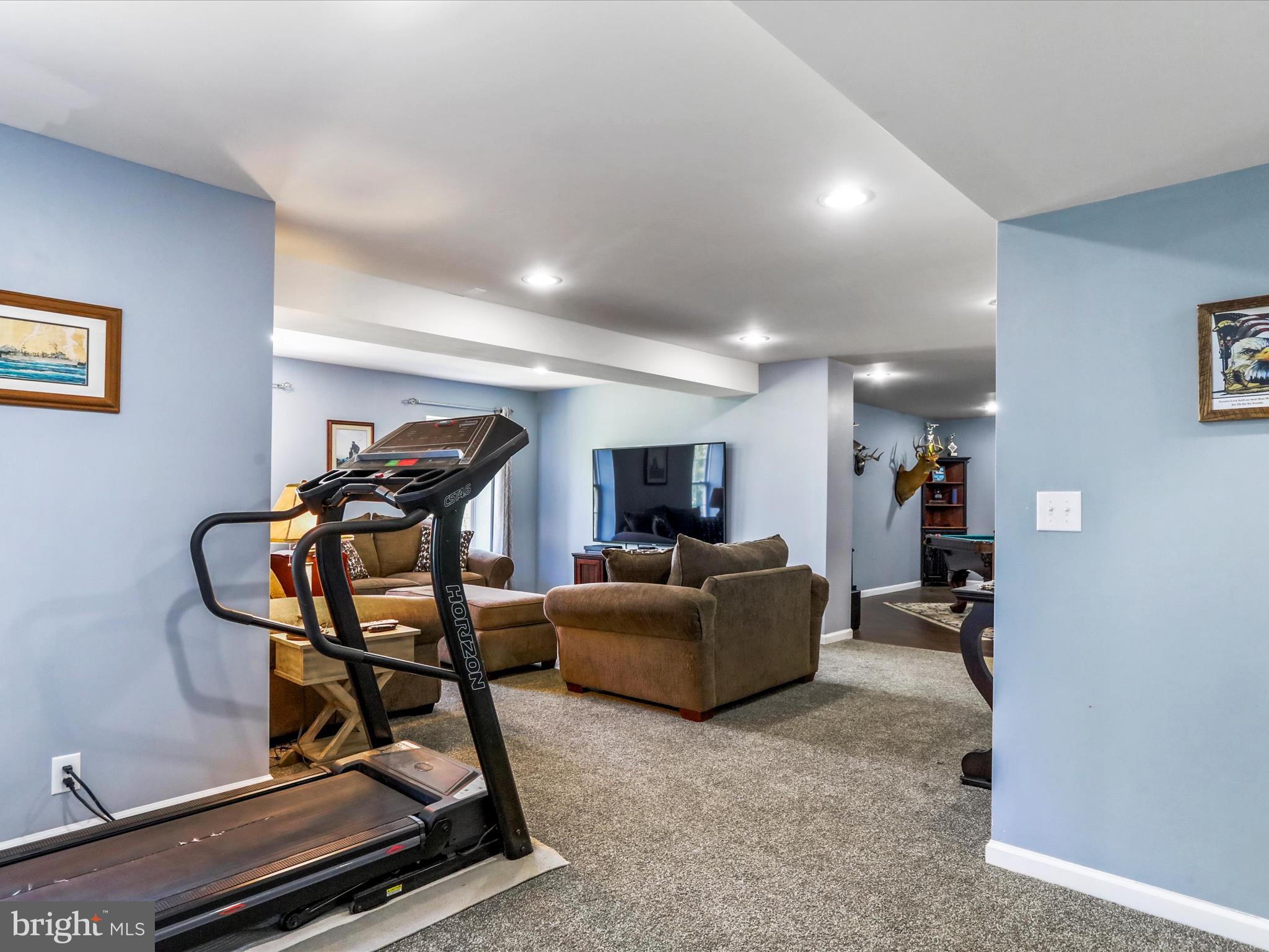 CRESTVIEW - Residential