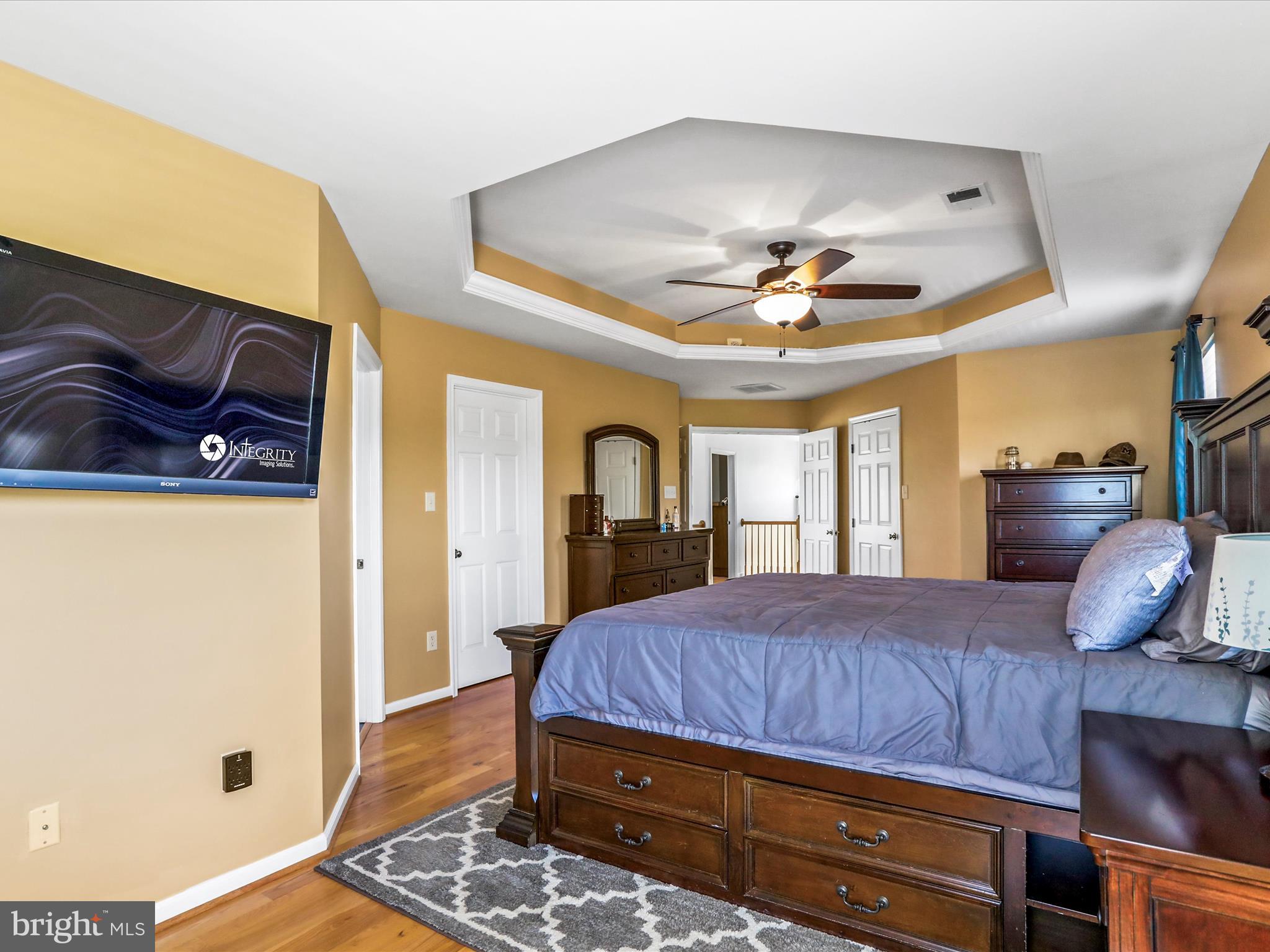 CRESTVIEW - Residential