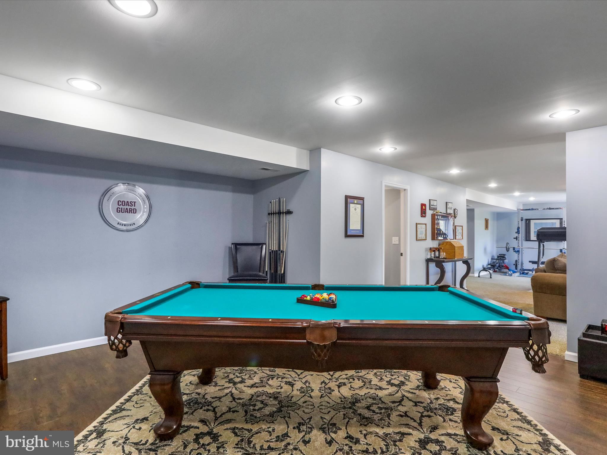 CRESTVIEW - Residential