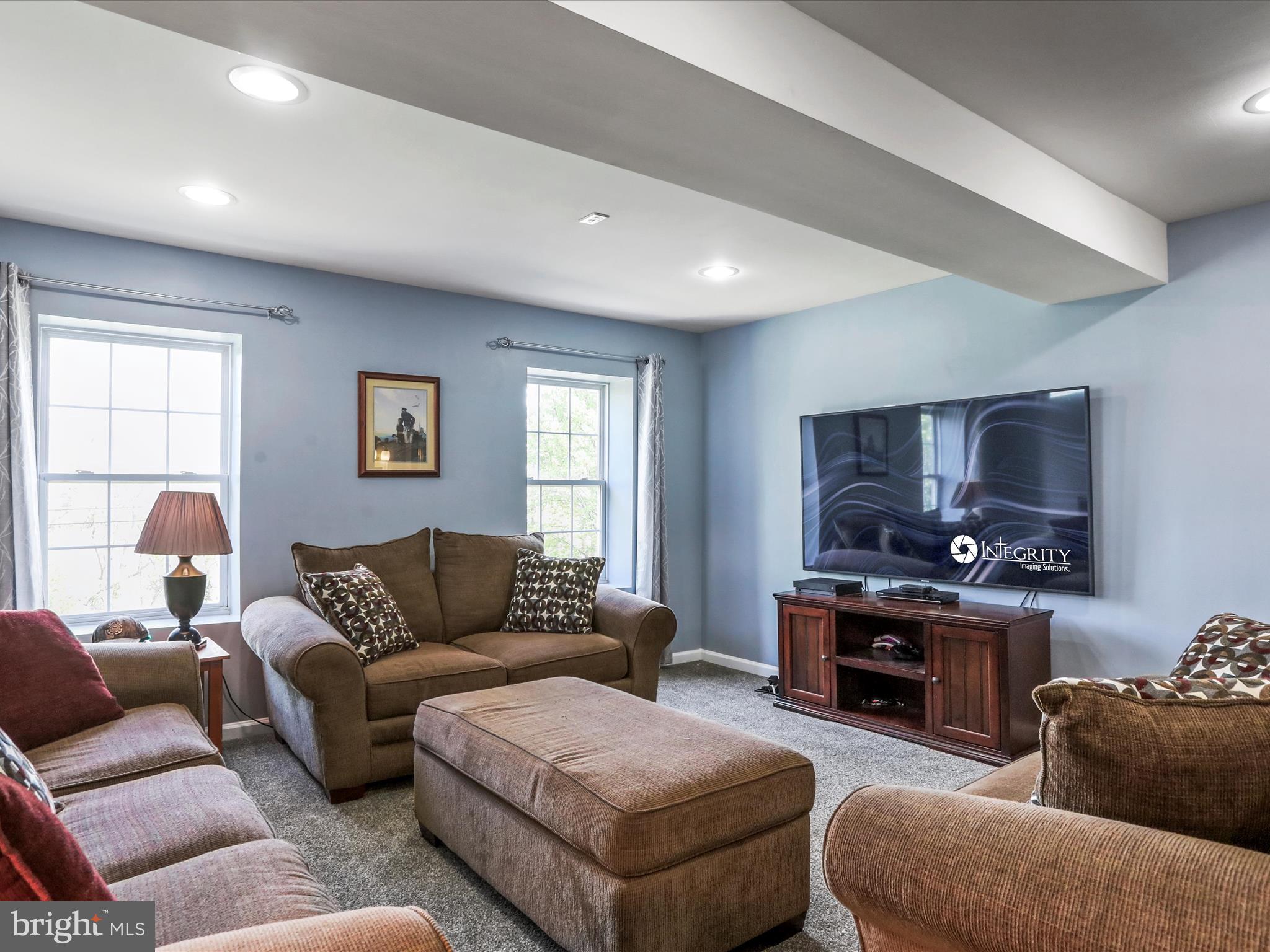 CRESTVIEW - Residential