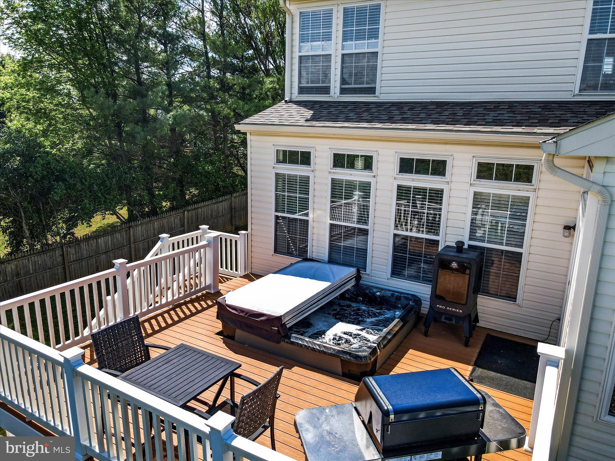 CRESTVIEW - Residential