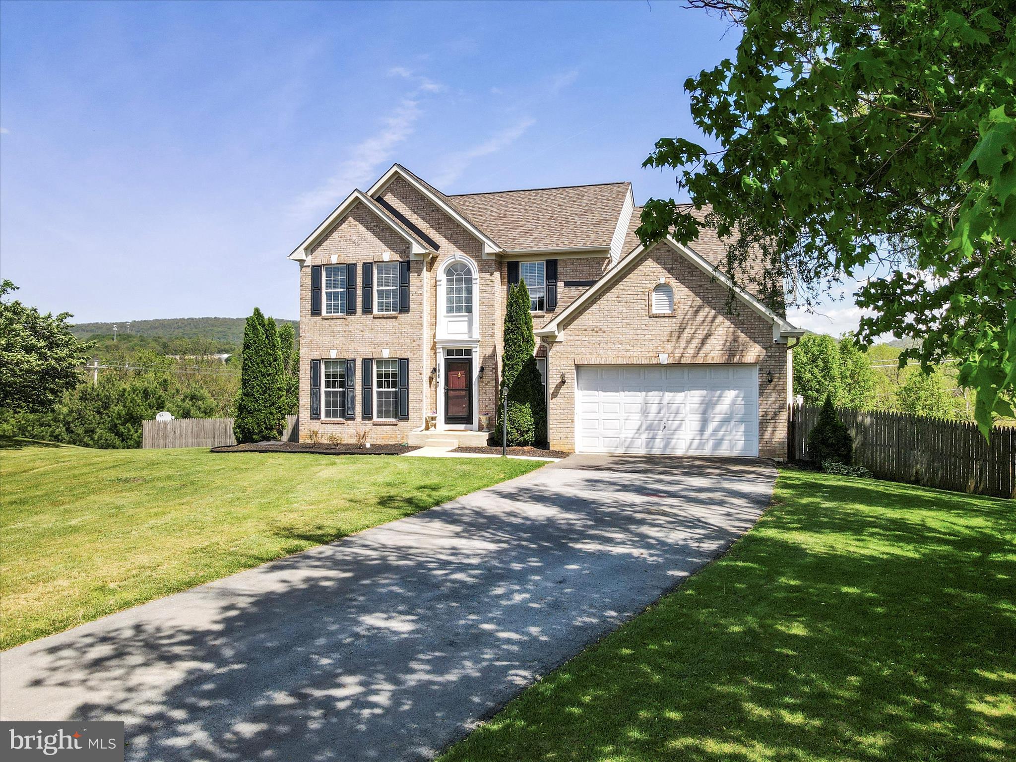 CRESTVIEW - Residential