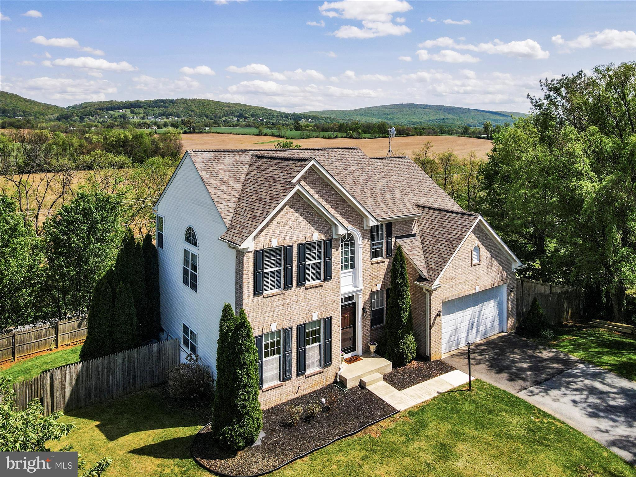 CRESTVIEW - Residential