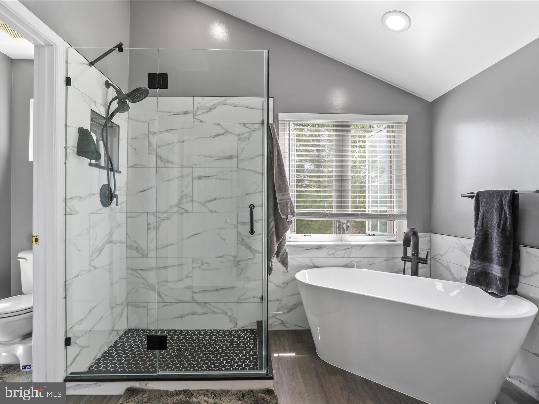 CRESTVIEW - Residential