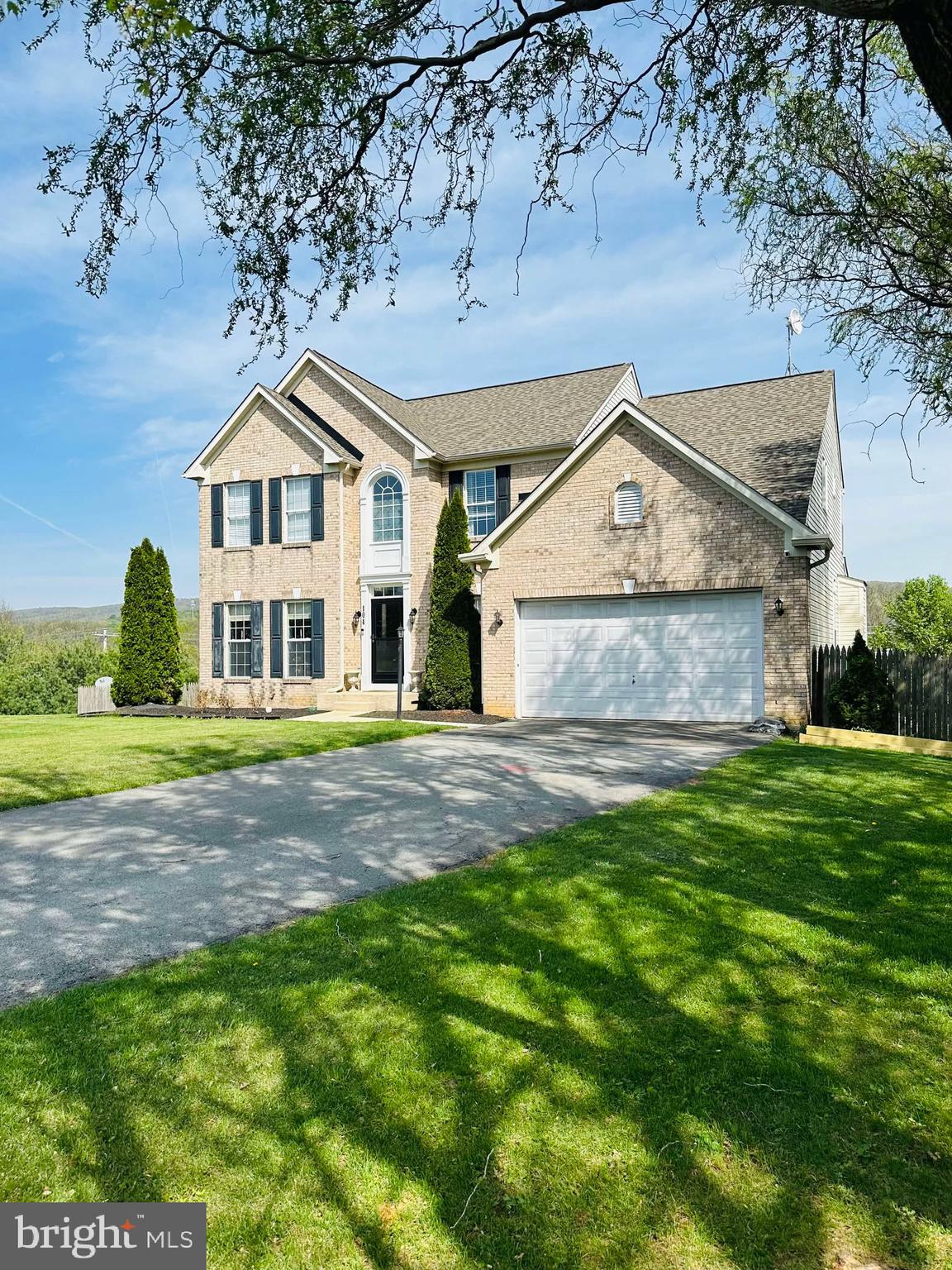 CRESTVIEW - Residential