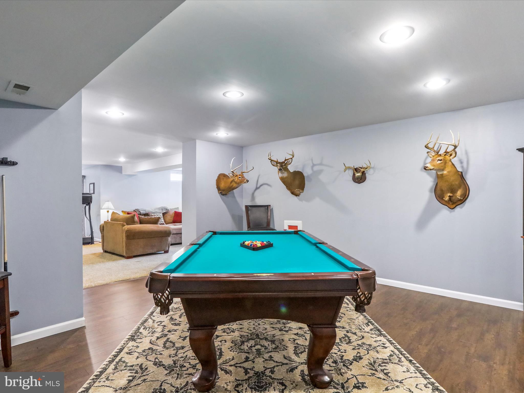 CRESTVIEW - Residential